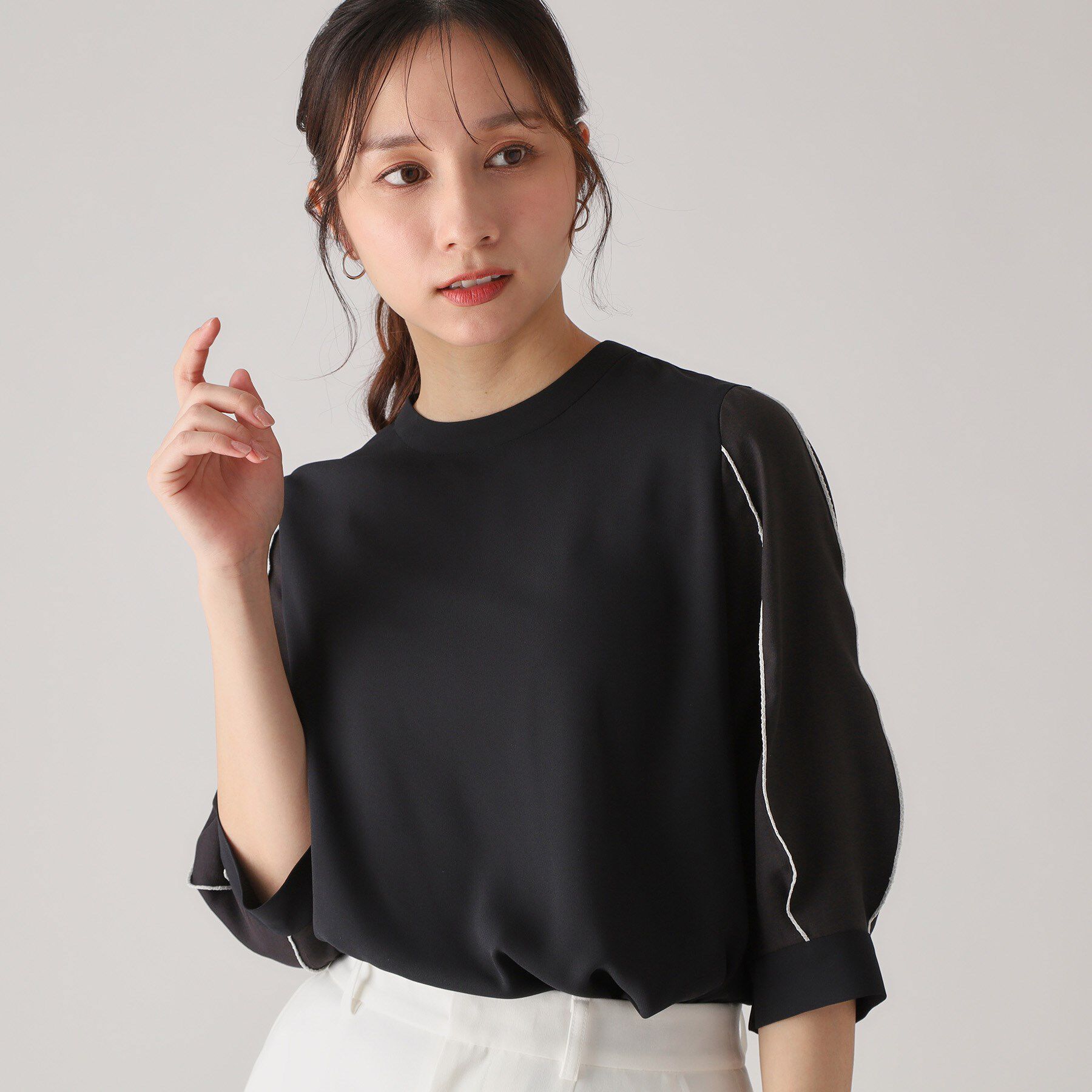 COUP DE CHANCE「【洗える／刺しゅうディテール】袖デザインブラウス」|シャツ・ブラウス|ブラック(019)