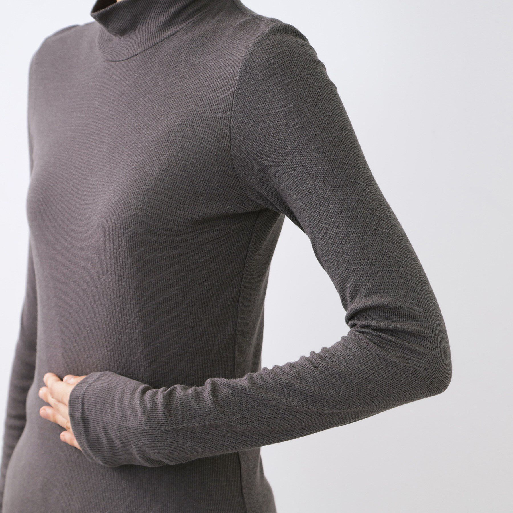 Reflect「【重ね着に大活躍◎／暖か保湿素材】プチタートルネックニット」|ニット・セーター|