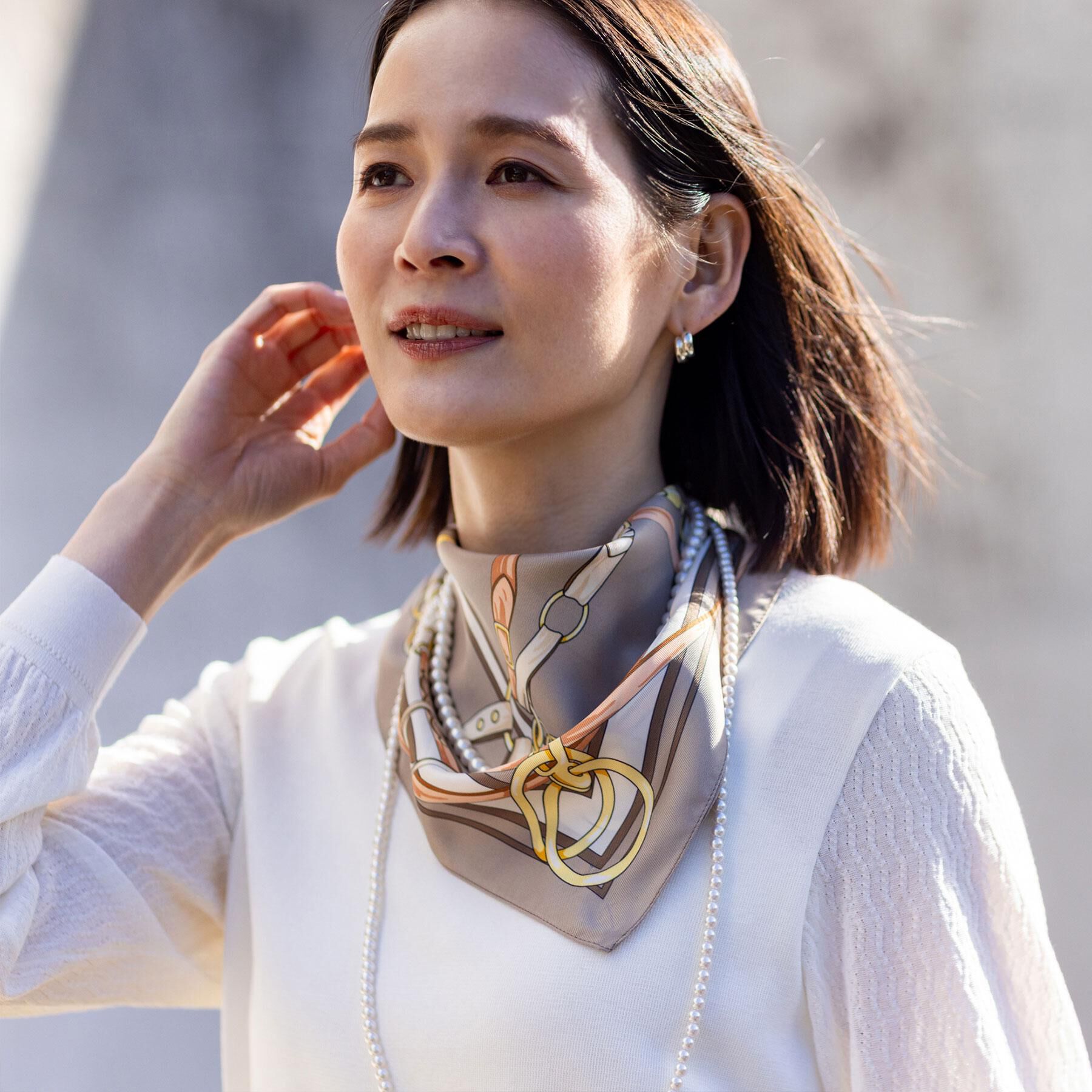 Reflect「チェーンデザインスクエアスカーフ」|ストール|ブラウン(243)