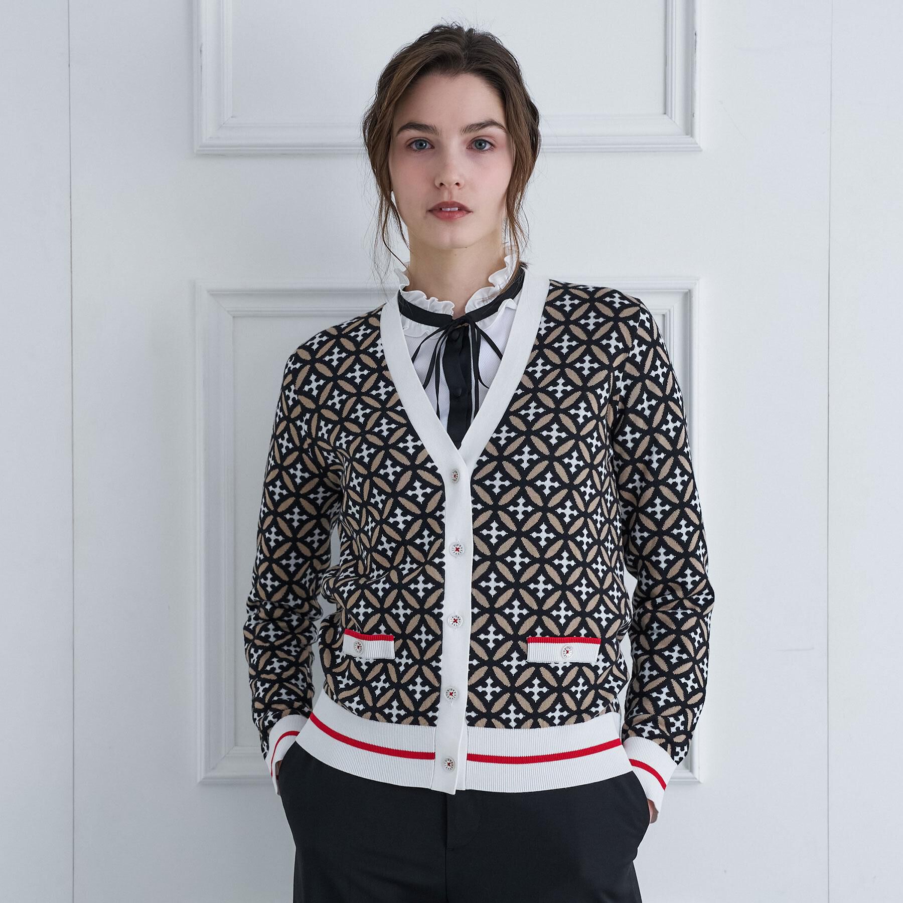 DRESSTERIOR「オーバーラップサークルVネックカーディガン」|カーディガン|