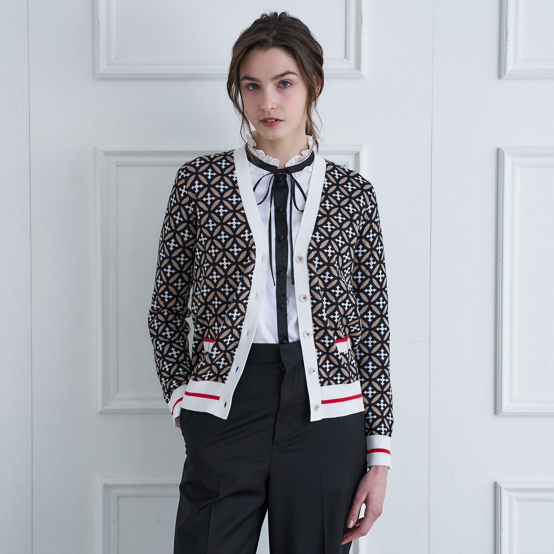 DRESSTERIOR「オーバーラップサークルVネックカーディガン」|カーディガン|