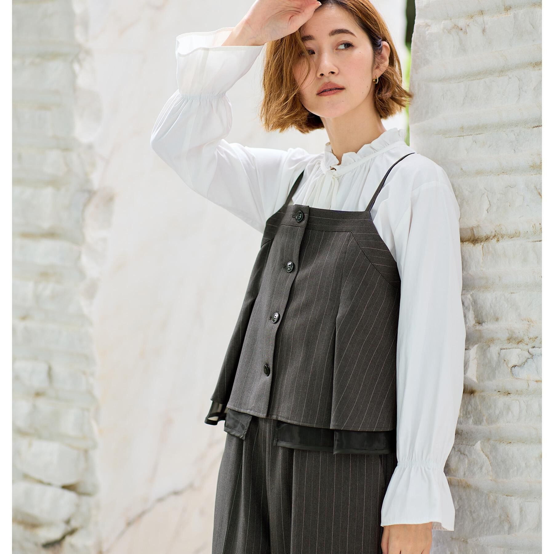 grove「【2点SET/体型カバー】透け感とレイヤードで大人の遊び心を、ビスチェSET UP」|スーツ|