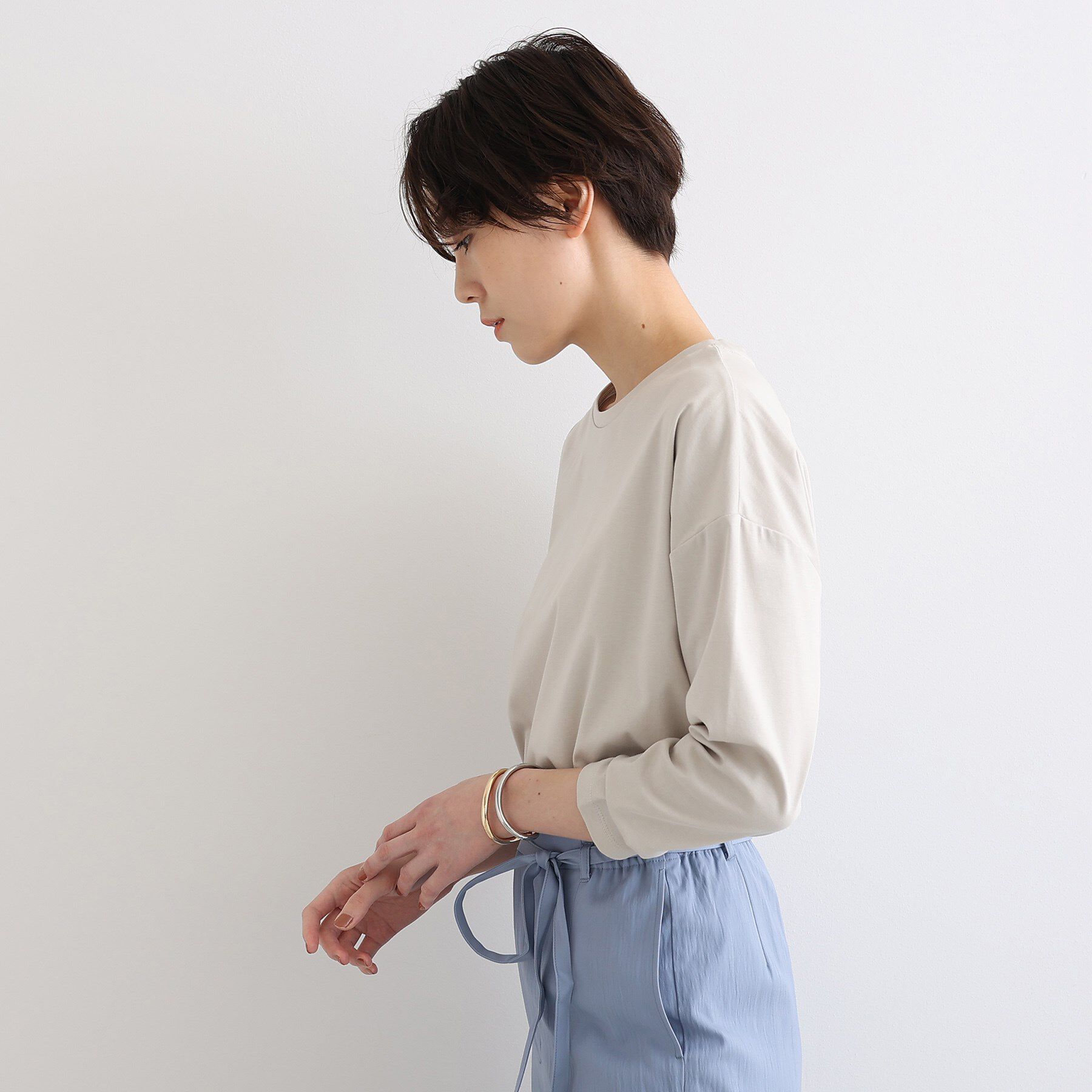 INDIVI「【洗える／コットン100％】ラウンドヘムシンプルカットソー」|Tシャツ・カットソー|