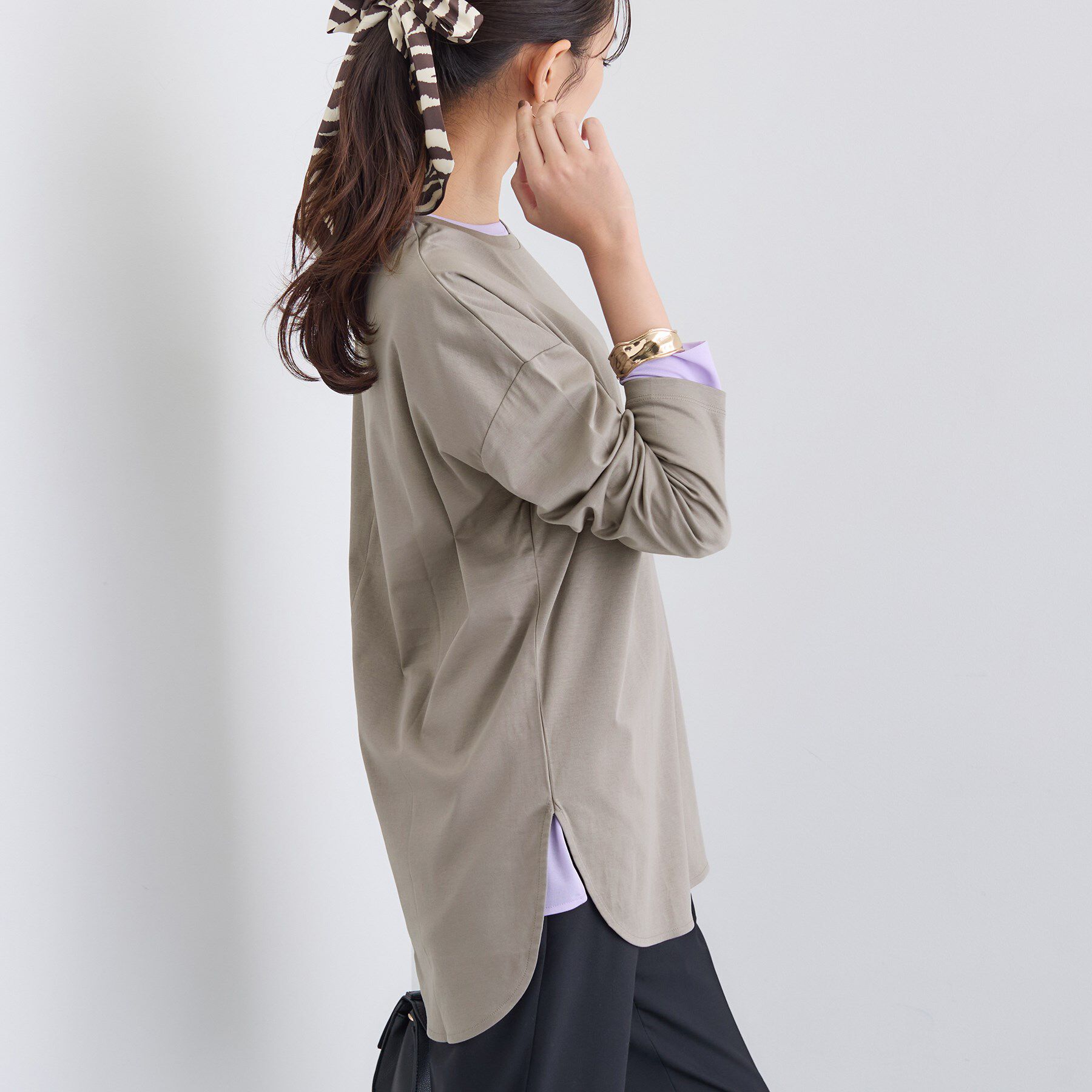 INDIVI「【洗える／コットン100％】ラウンドヘムシンプルカットソー」|Tシャツ・カットソー|