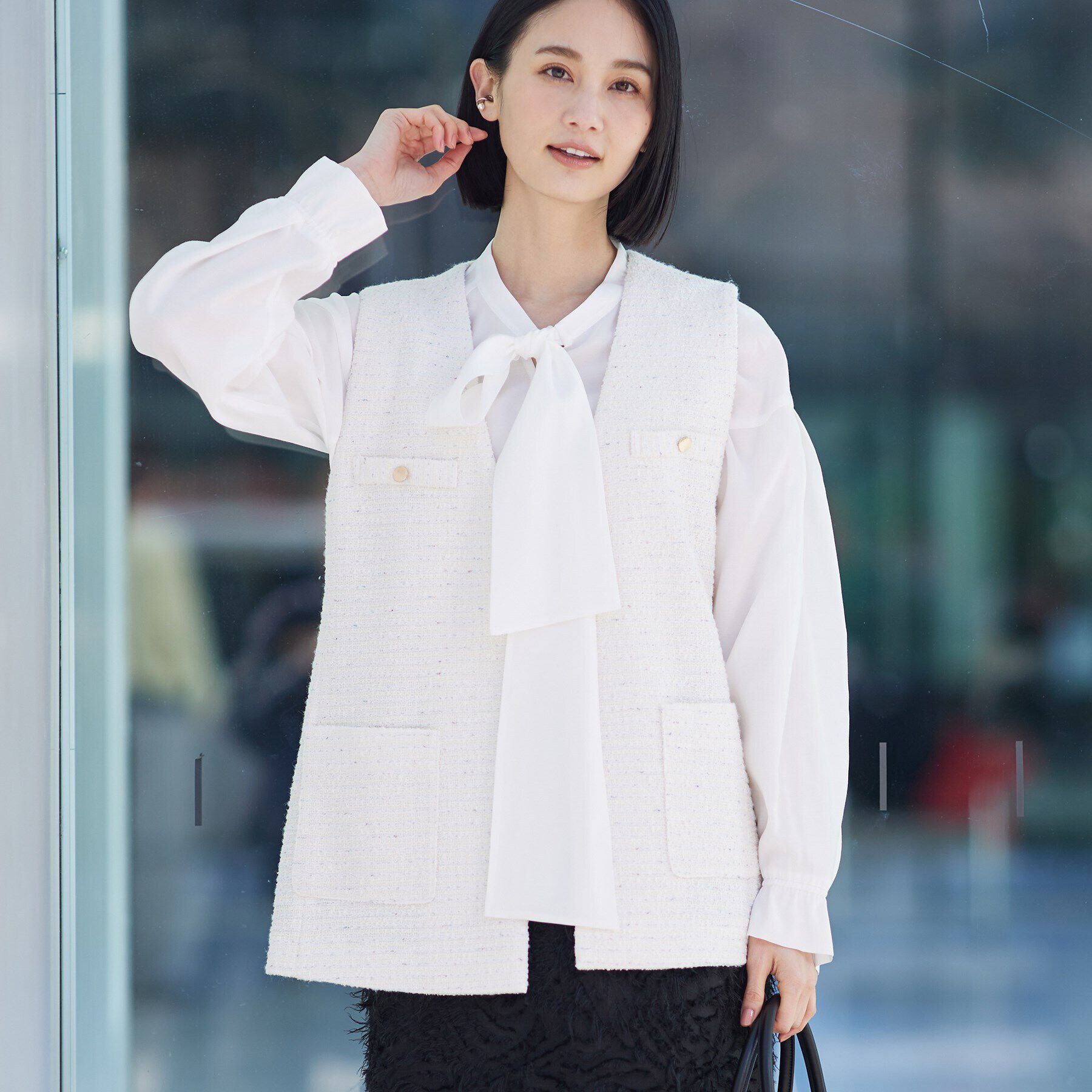 INDIVI「【2点セット／UVケア】ツイードジレ＆ボウタイブラウス カセット服」|その他|アイボリー(404)