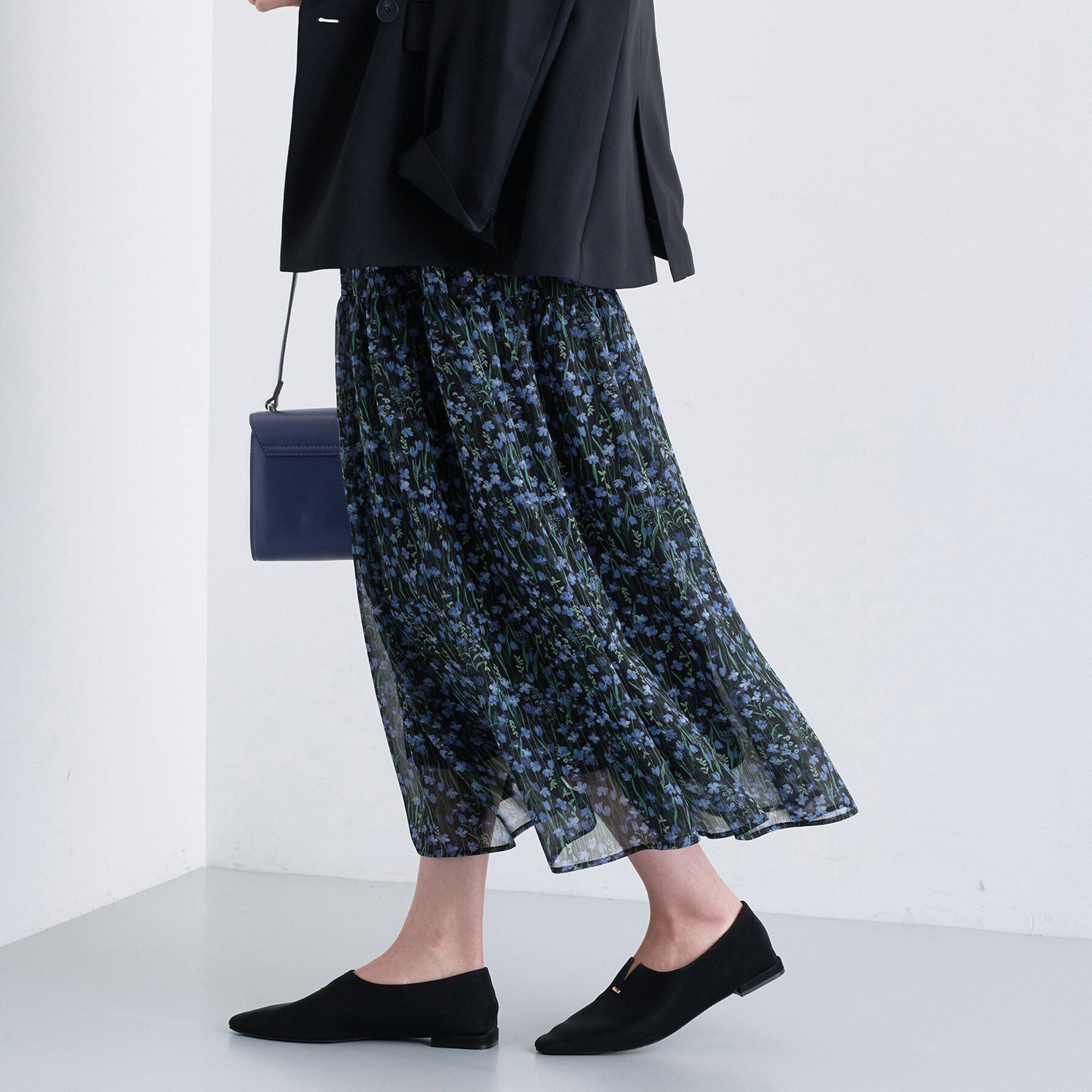 INDIVI「【秋映え柄/セットアップ可能】フラワーシフォンスカート」|スカート|