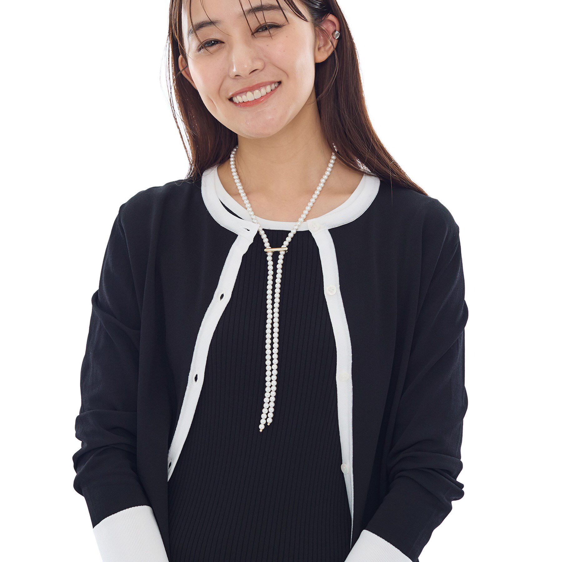 INDIVI「【通年活躍！／アンサンブル可能】クルーネックカーディガン」|カーディガン|ブラック(519)