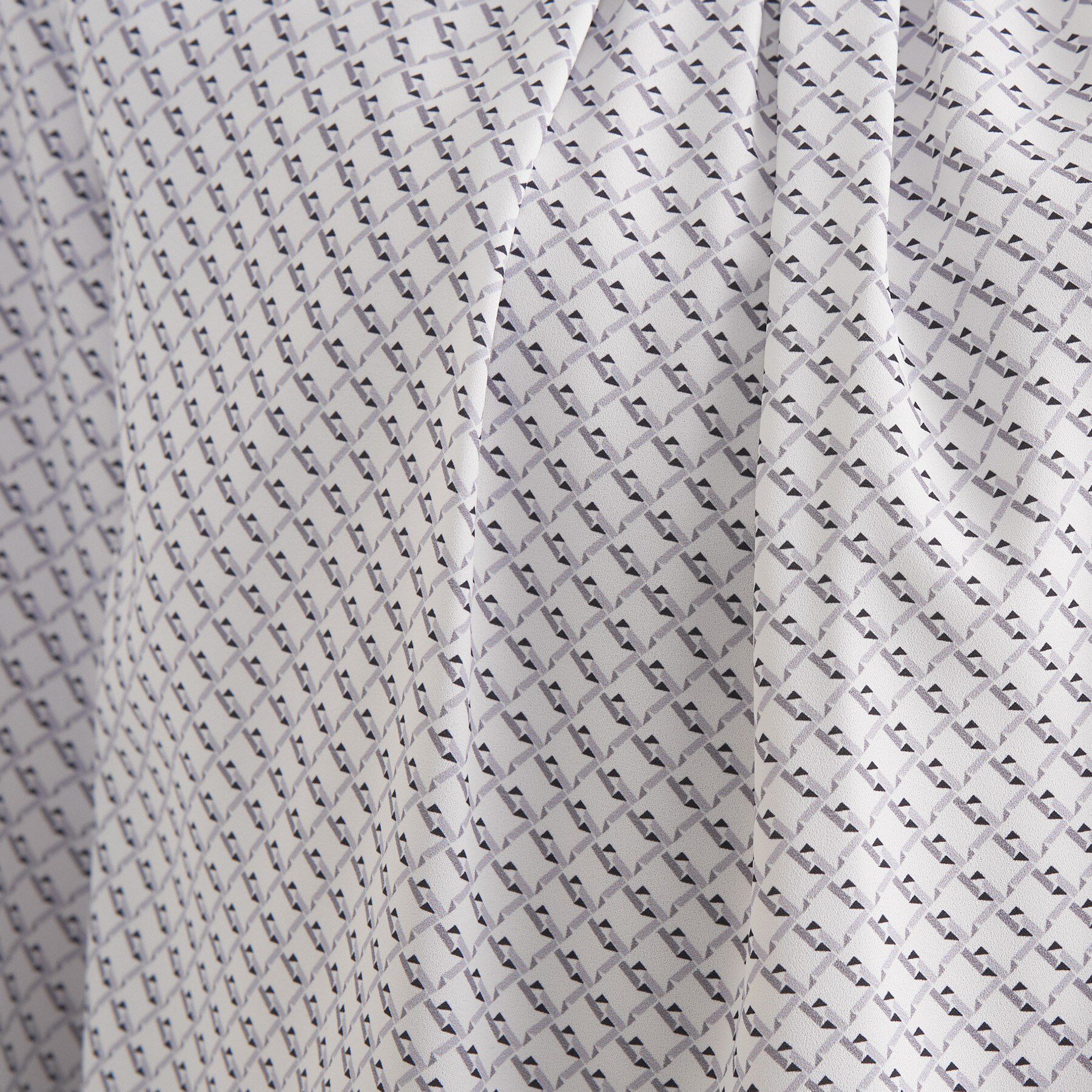 INDIVI「【洗える／透けにくい】ダイヤ柄プリントブラウス」|シャツ・ブラウス|