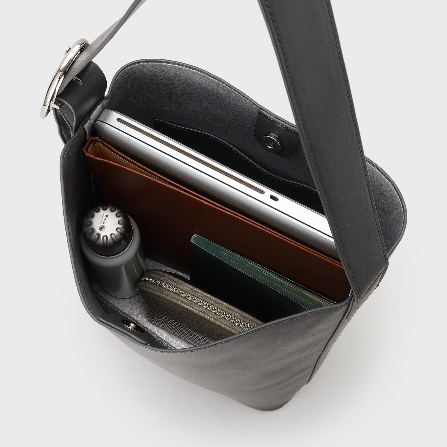 INDIVI「【A4収納可能／合皮】配色デザインワンショルダーバッグ」|ショルダー・メッセンジャー|