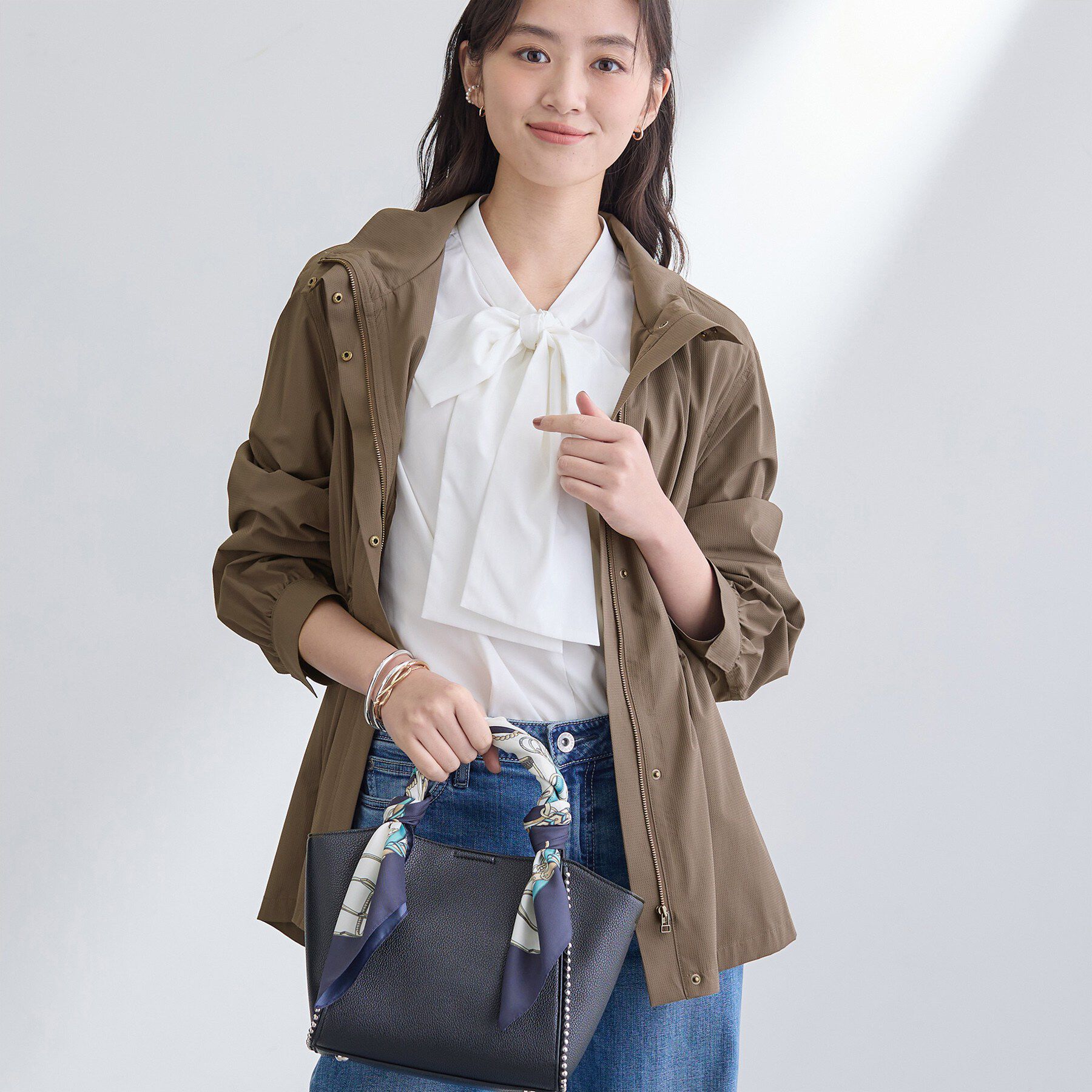 INDIVI「【撥水／フード取外し可】凹凸素材ブルゾン」|ブルゾン・スタジャン|