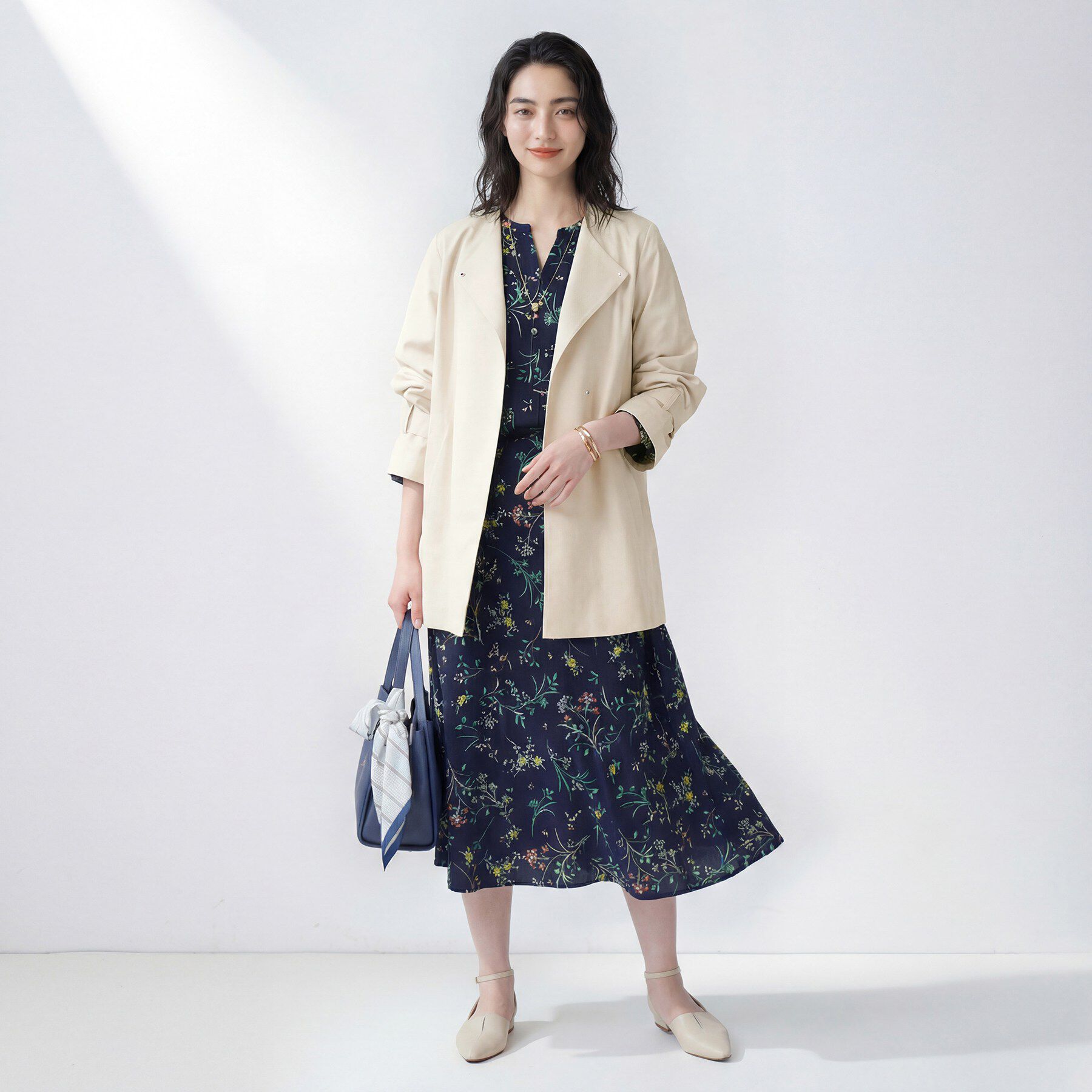 INDIVI「【撥水/軽量】ミドル丈 ミニマルトレンチコート」|トレンチコート|