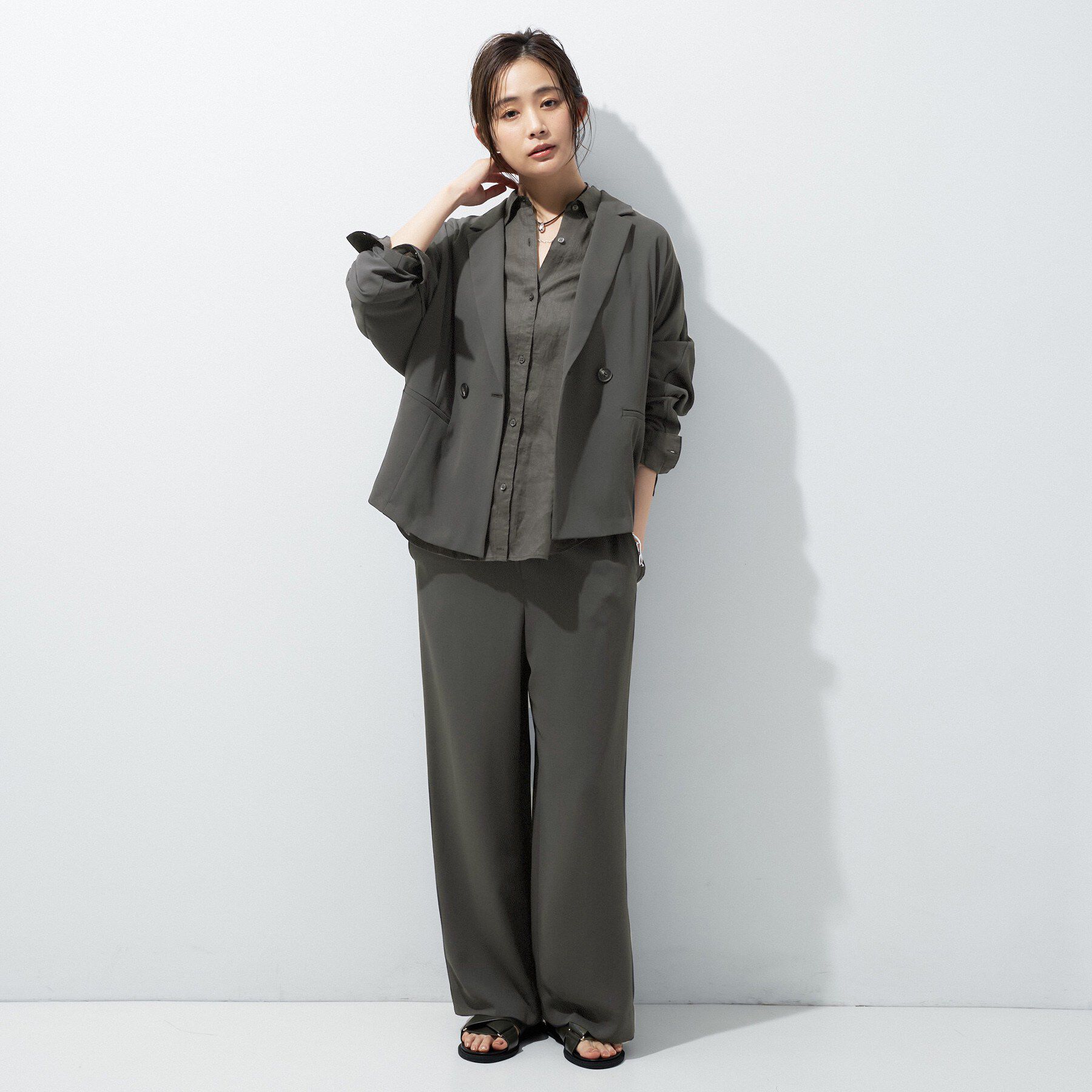 INDIVI「【さらに軽く軽快！／着る日傘】ドルマンダブルジャケット」|テーラードジャケット|