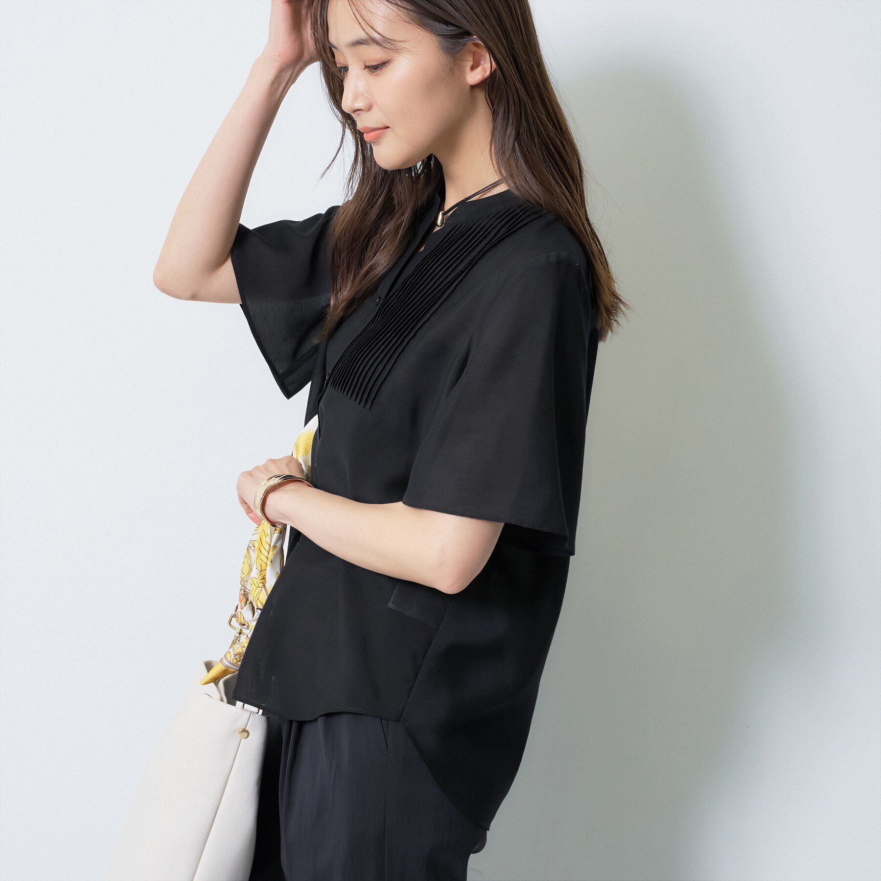 INDIVI「【洗える】シアーシャンブレーピンタックブラウス」|シャツ・ブラウス|