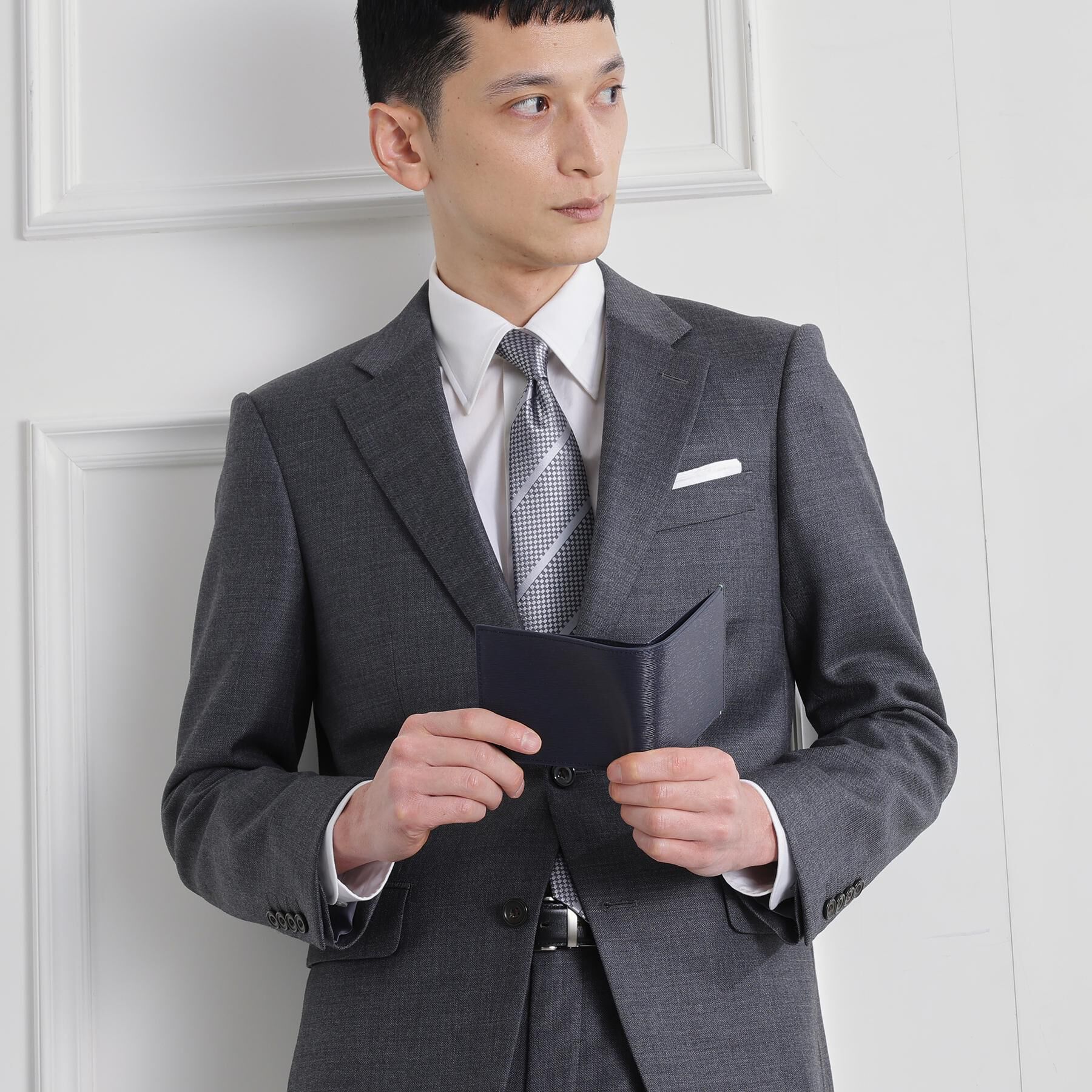 TAKEO KIKUCHI「水シボレザー2つ折り財布」|財布|