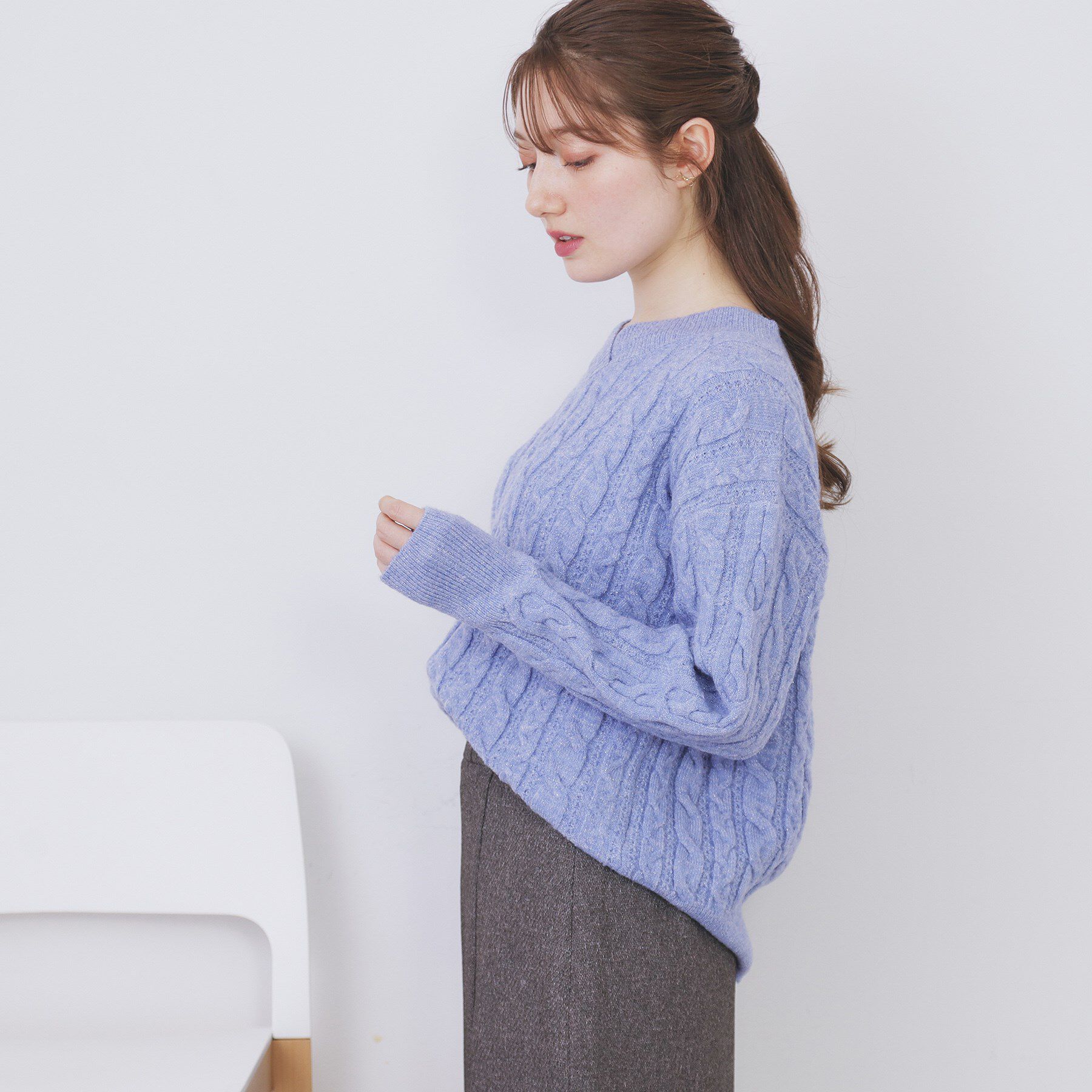 index「ラメ混ファンシーケーブルVネックニット【洗濯機OK】」|ニット・セーター|