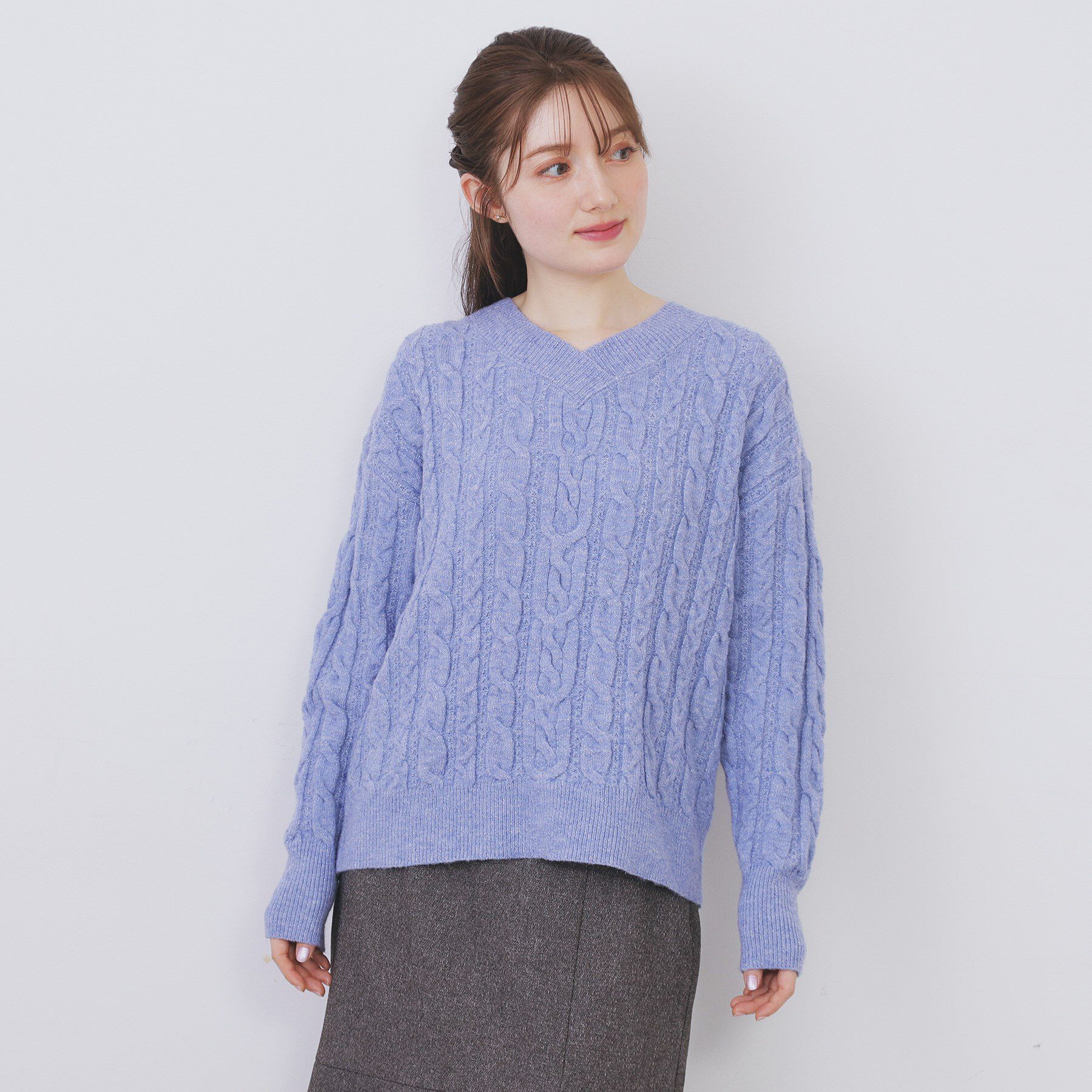 index「ラメ混ファンシーケーブルVネックニット【洗濯機OK】」|ニット・セーター|