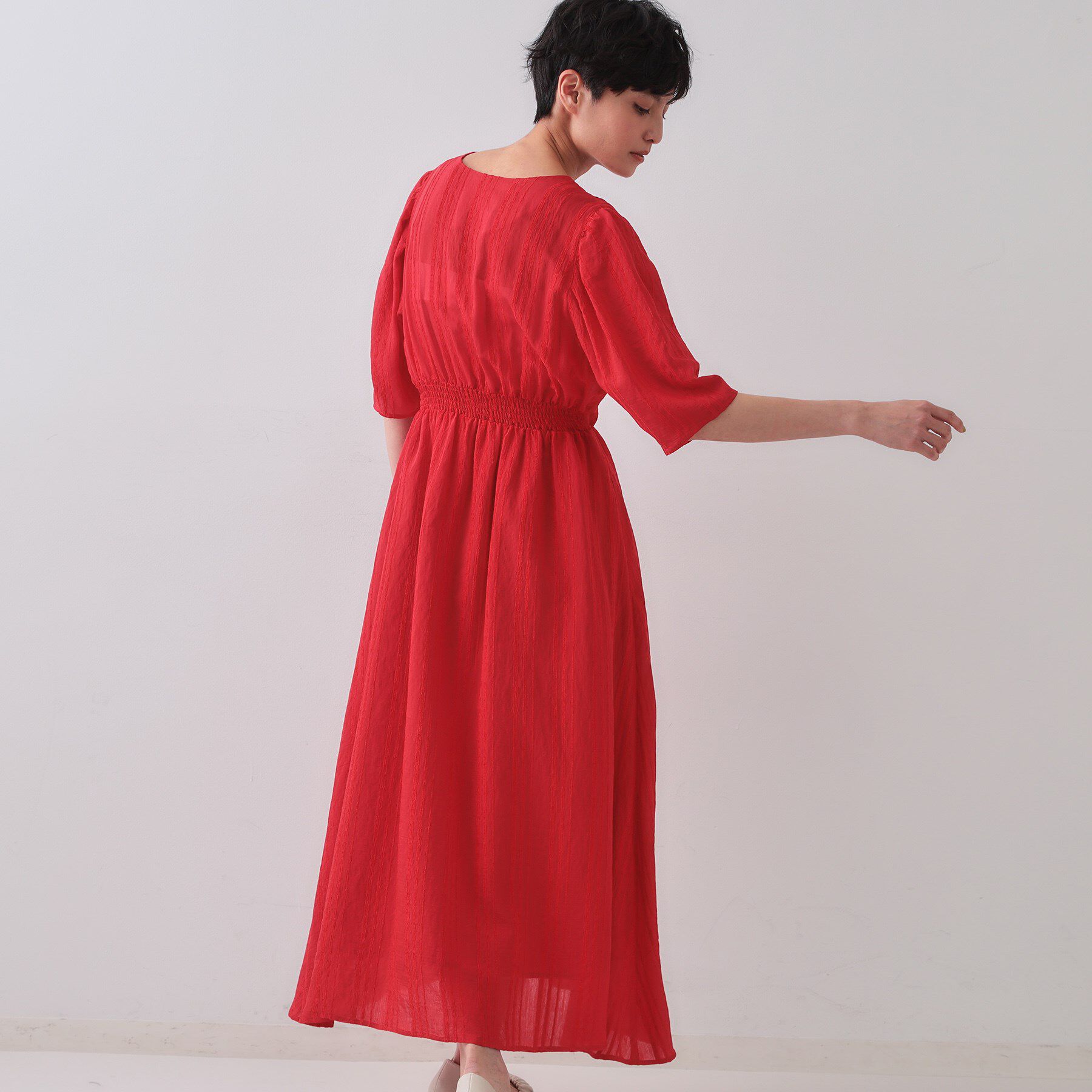 OPAQUE.CLIP「Vネックフィット＆フレアワンピース」|ワンピース|