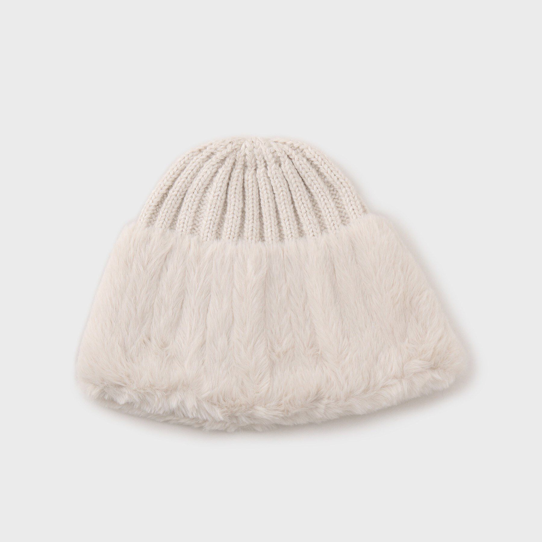 OPAQUE.CLIP「フェイクファー付きニットワッチ」|ニット帽|オフホワイト(003