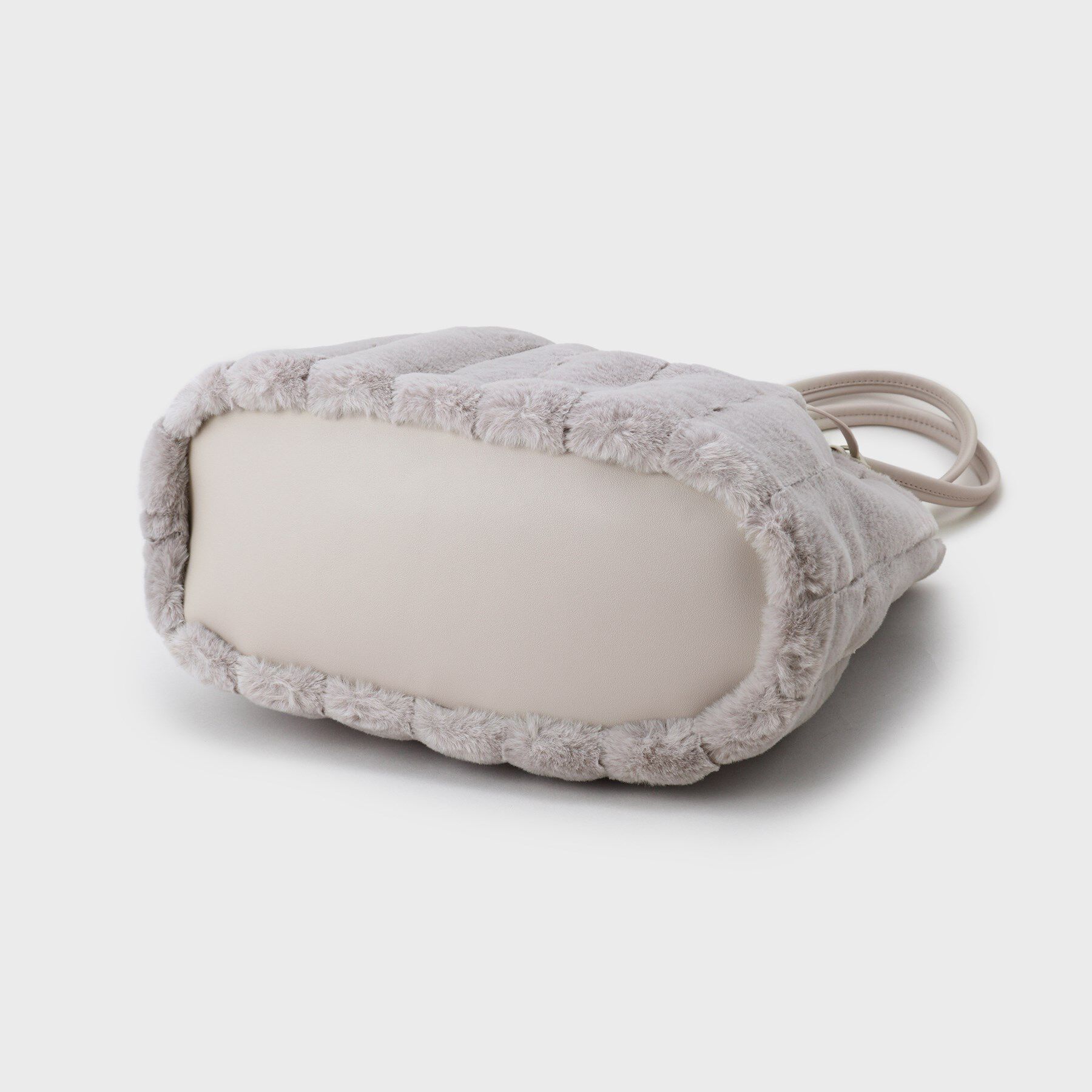 OPAQUE.CLIP「【A4サイズ対応／マチ付き】ストライプフェイクファートートバッグ」|トートバッグ|