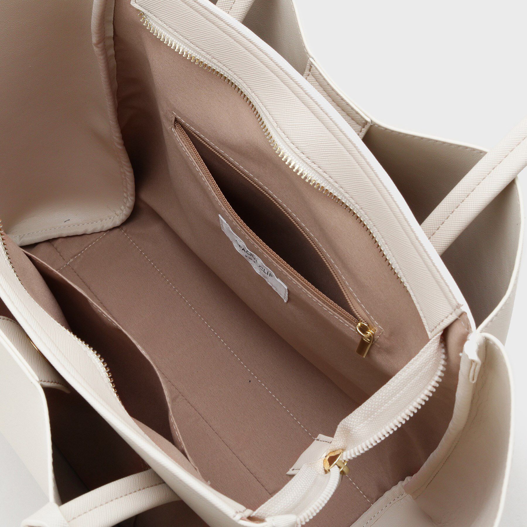 OPAQUE.CLIP「【軽量／A4サイズ対応】サフィアーノ調3層トートバッグ」|トートバッグ|