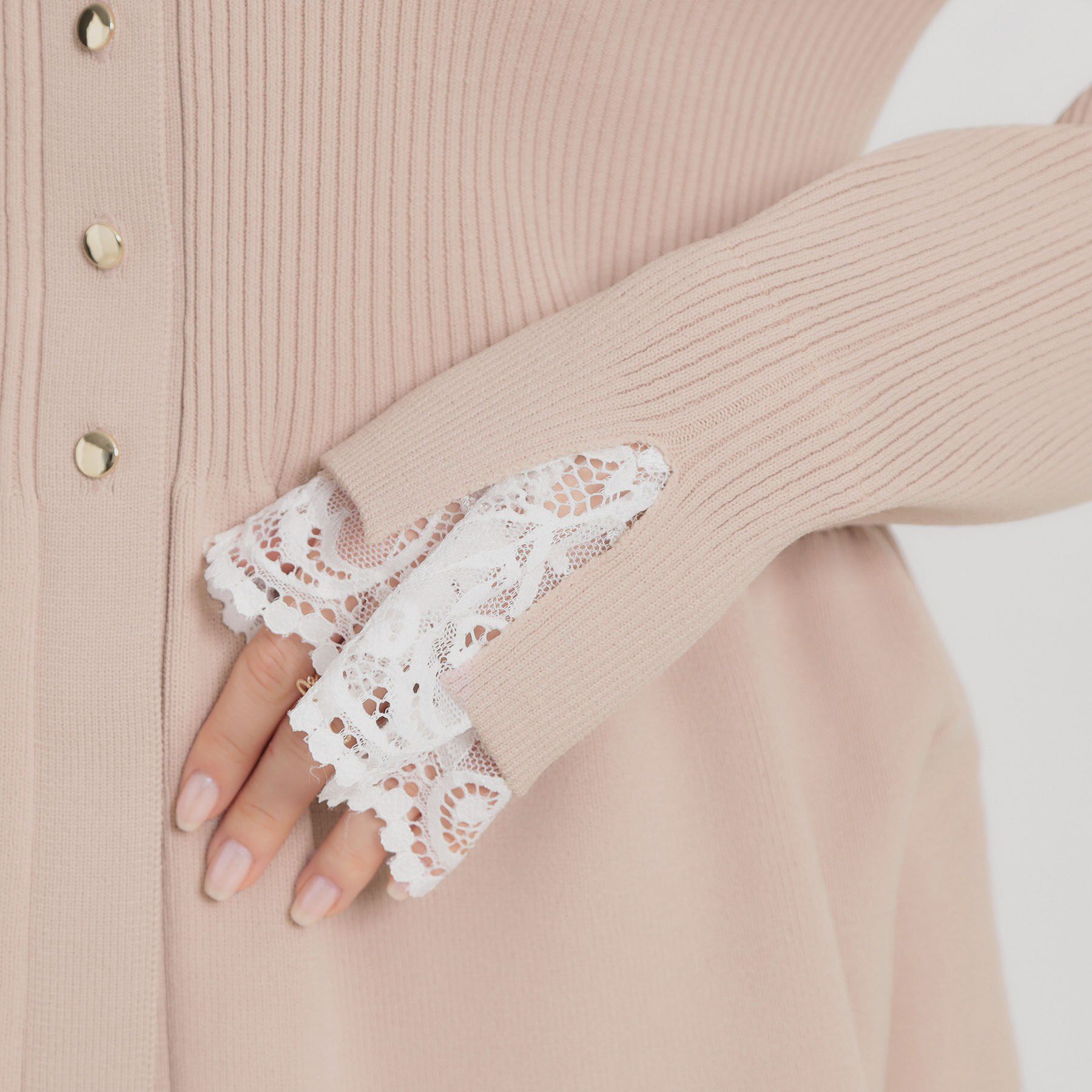 Couture broach「【大人かわいい・洗える】ペプラムニットカーディガン」|カーディガン|