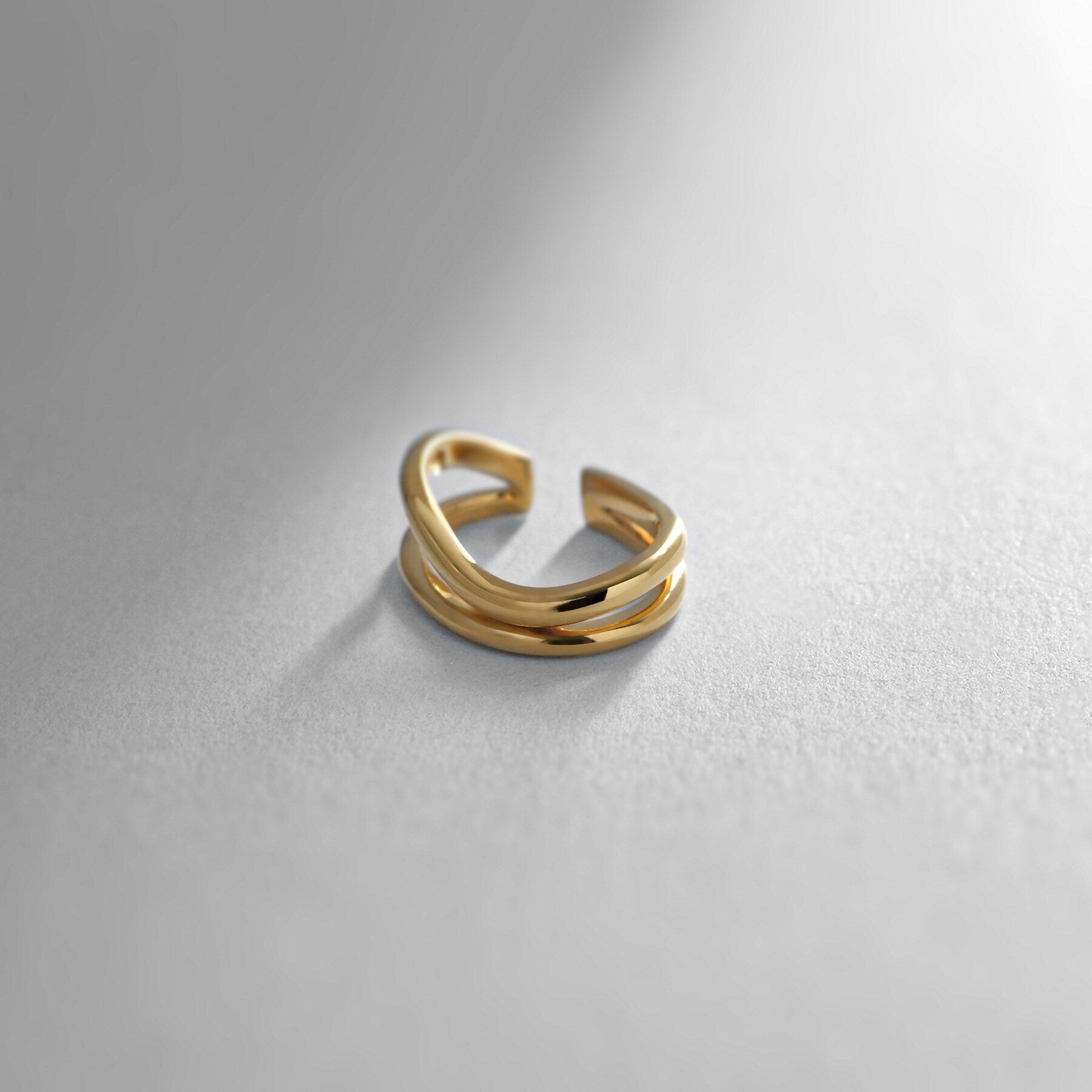 COCOSHNIK「シルバー ダブルフープS字 イヤーカフ」|イヤリング|