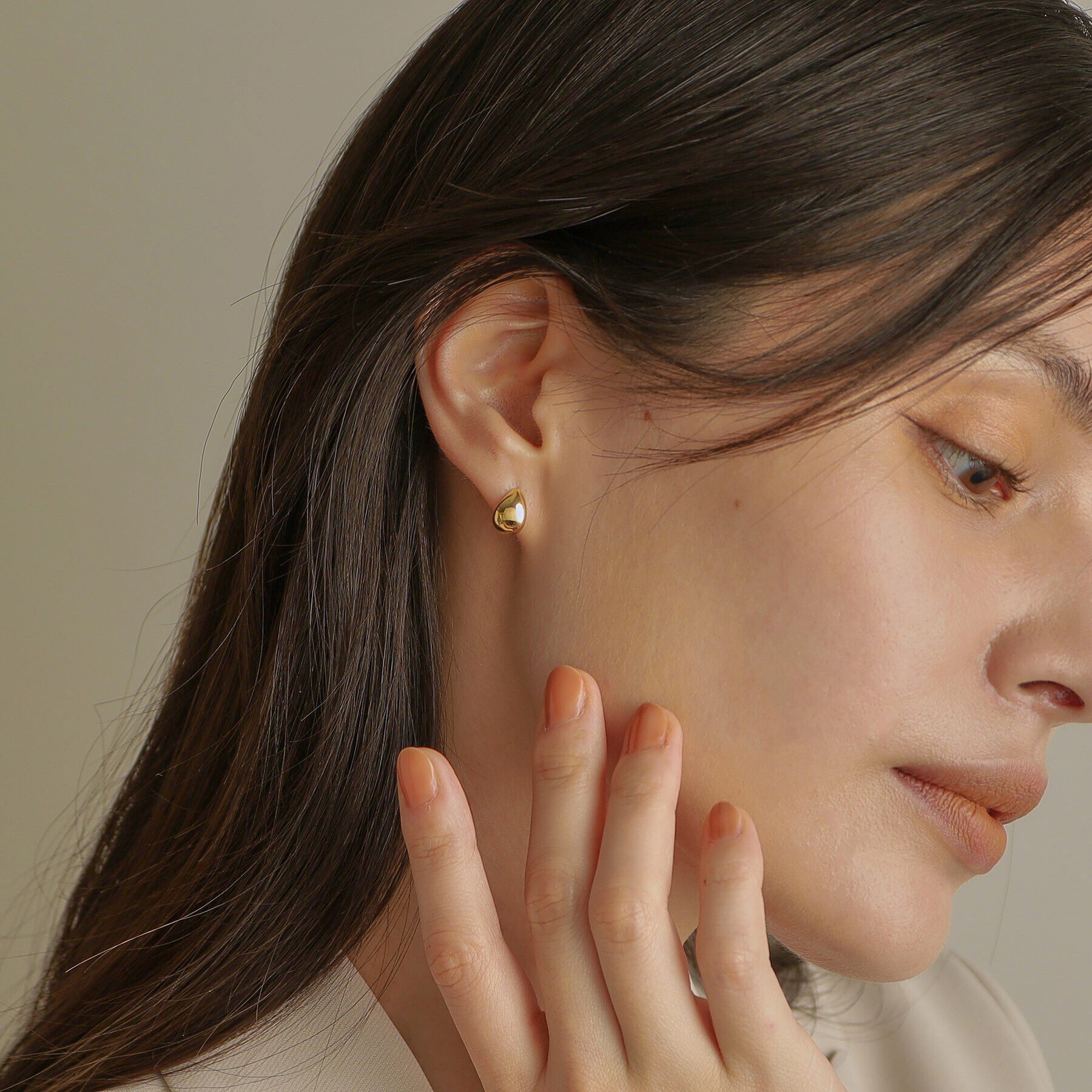 COCOSHNIK「K18ペアシェイプフープ ワンタッチピアス」|ピアス|