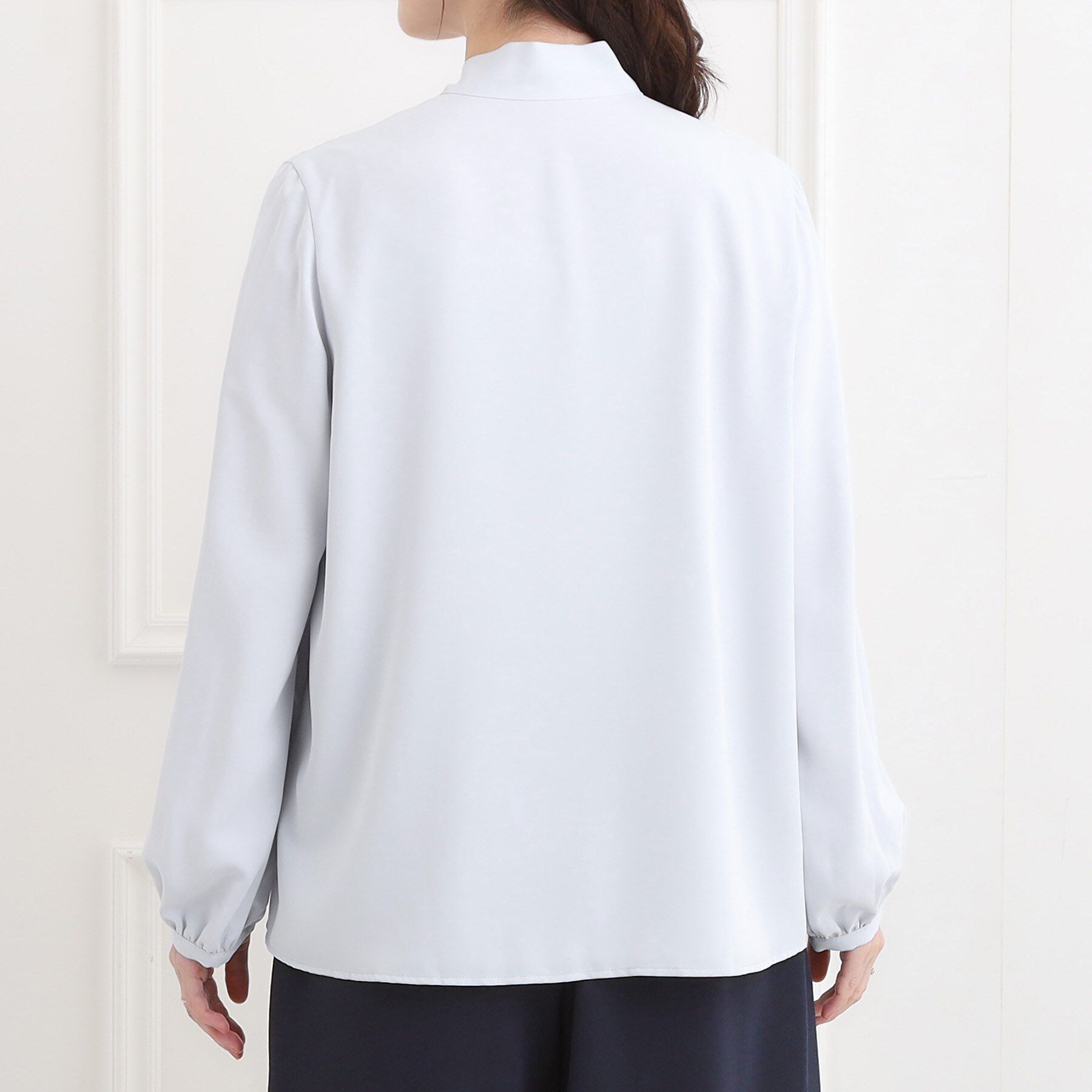 SHOO･LA･RUE「【洗濯機可/S-3L】リボンボウタイが魅力　大人の華やかブラウス」|シャツ・ブラウス|