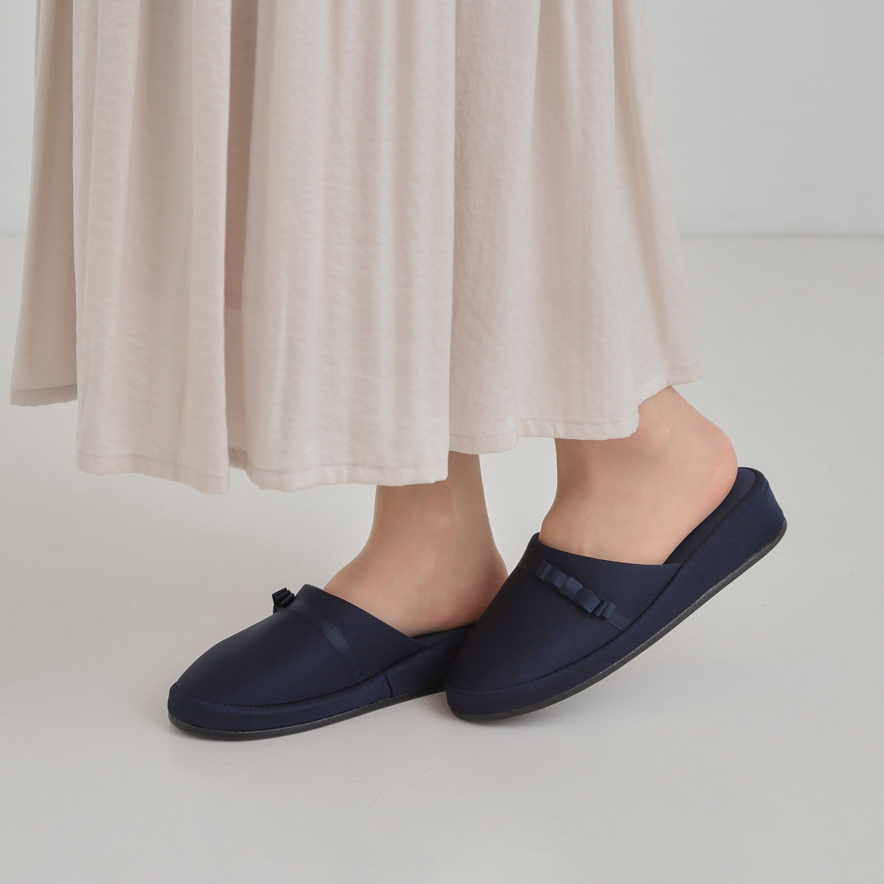 SHOO･LA･RUE「【セレモニー】トート付き ヒールスリッパ」|クッション・クッションカバー|