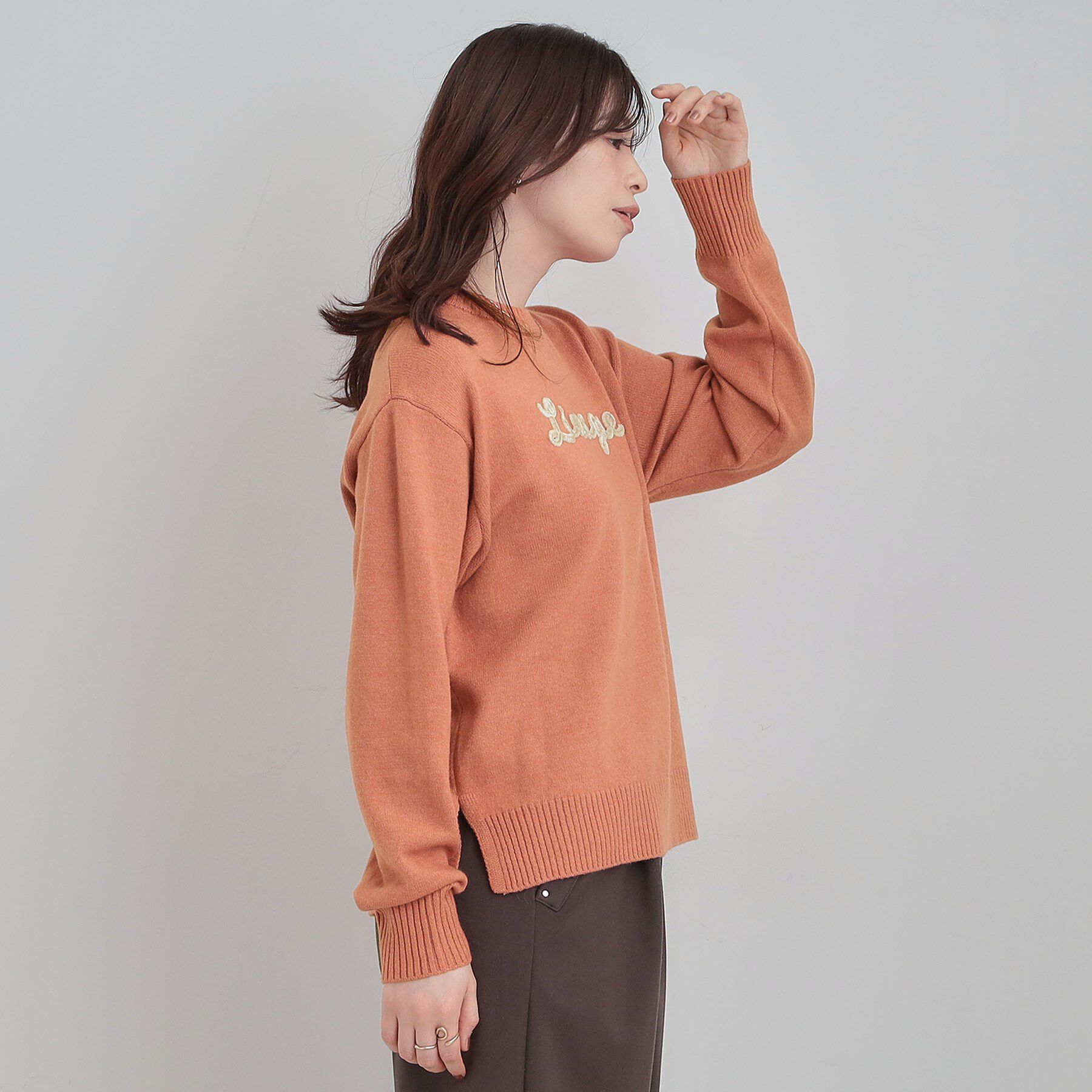 SHOO･LA･RUE「【S-LL/洗濯機可】ふわふわがやみつきになる柔らかさ スウェットライクロゴニット」|ニット・セーター|