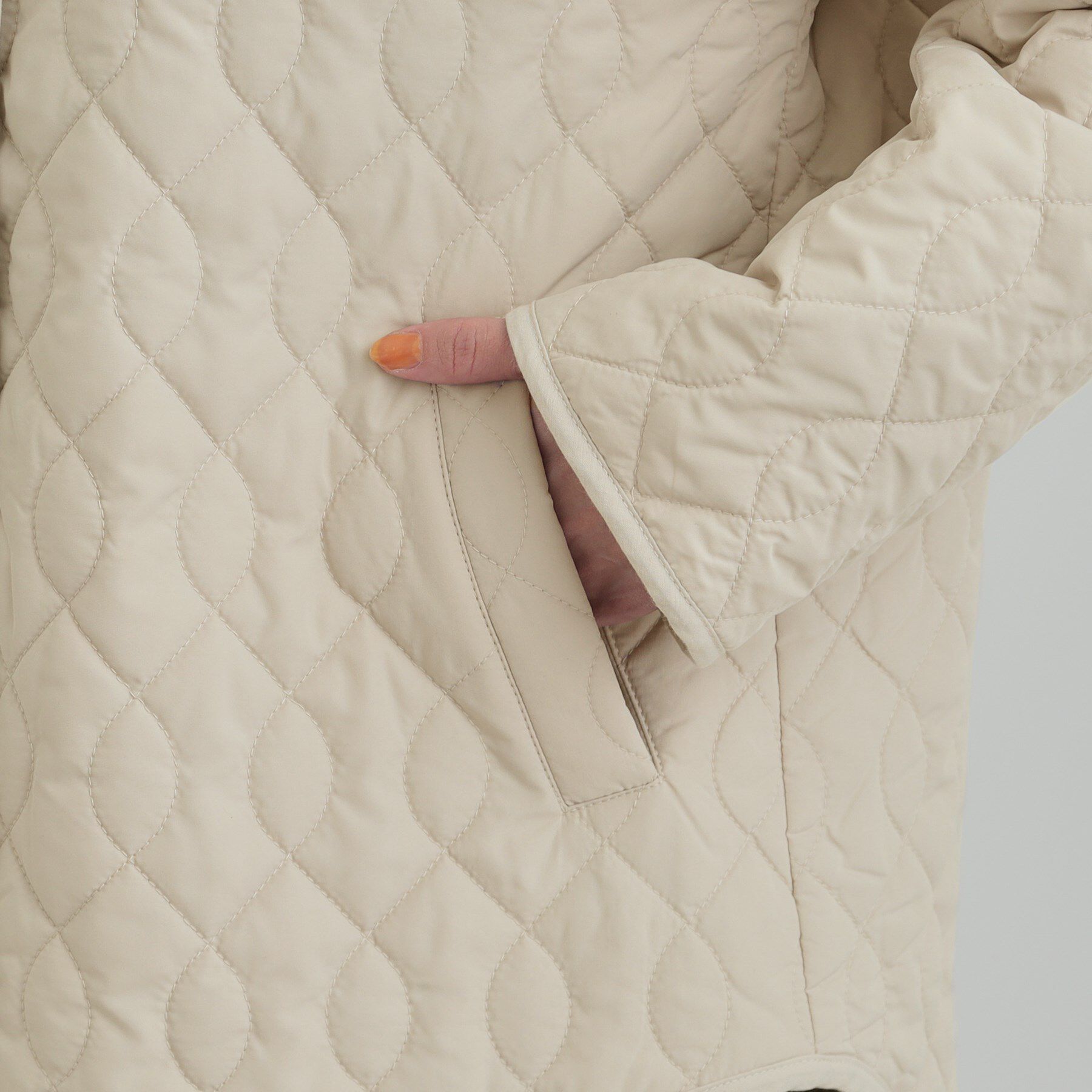 SHOO･LA･RUE「【洗濯機可/S-LL/撥水】ゴールドパーツで上品に 大人が着たい ノーカラーキルトジャケット」|ノーカラージャケット|