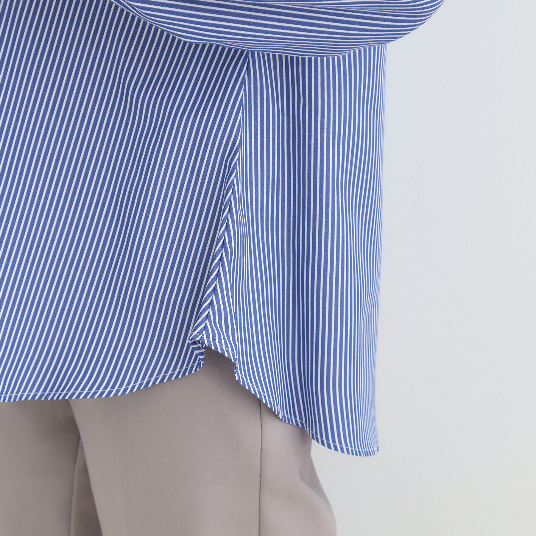 SHOO･LA･RUE「【洗濯機可/2点セット/S-LL】着回し自在 きれい見え ニットベスト＋ブラウス」|ニット・セーター|