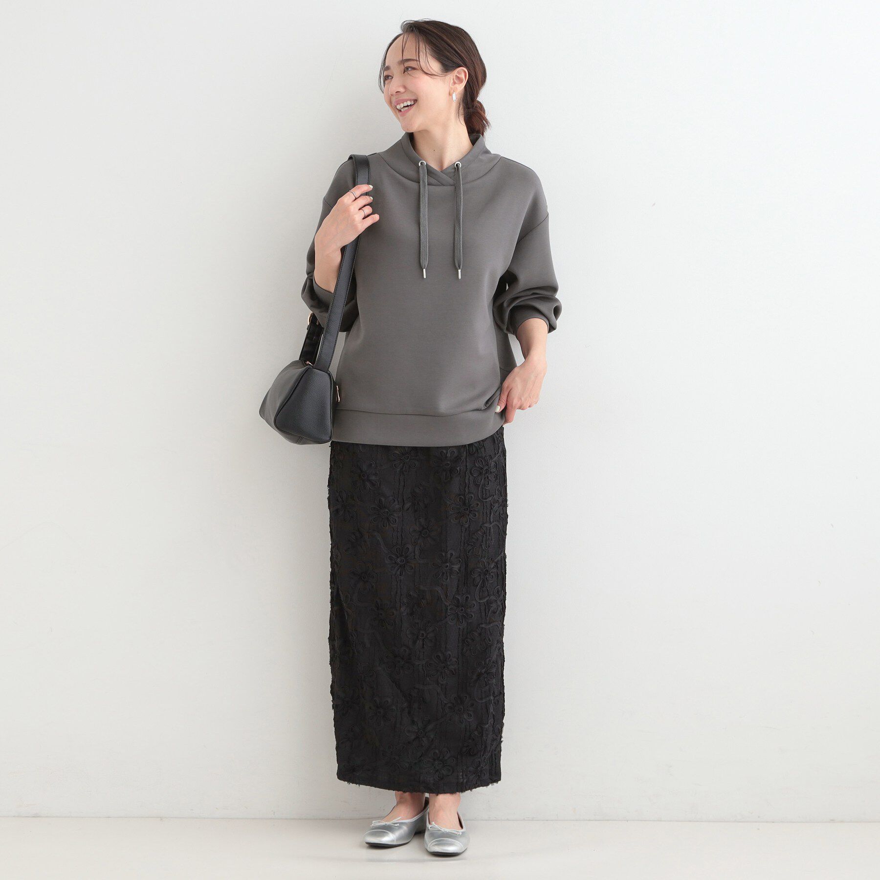 SHOO･LA･RUE「もちさらなめらかタッチ 大人が楽を叶える、パーカ風トップス」|Tシャツ・カットソー|