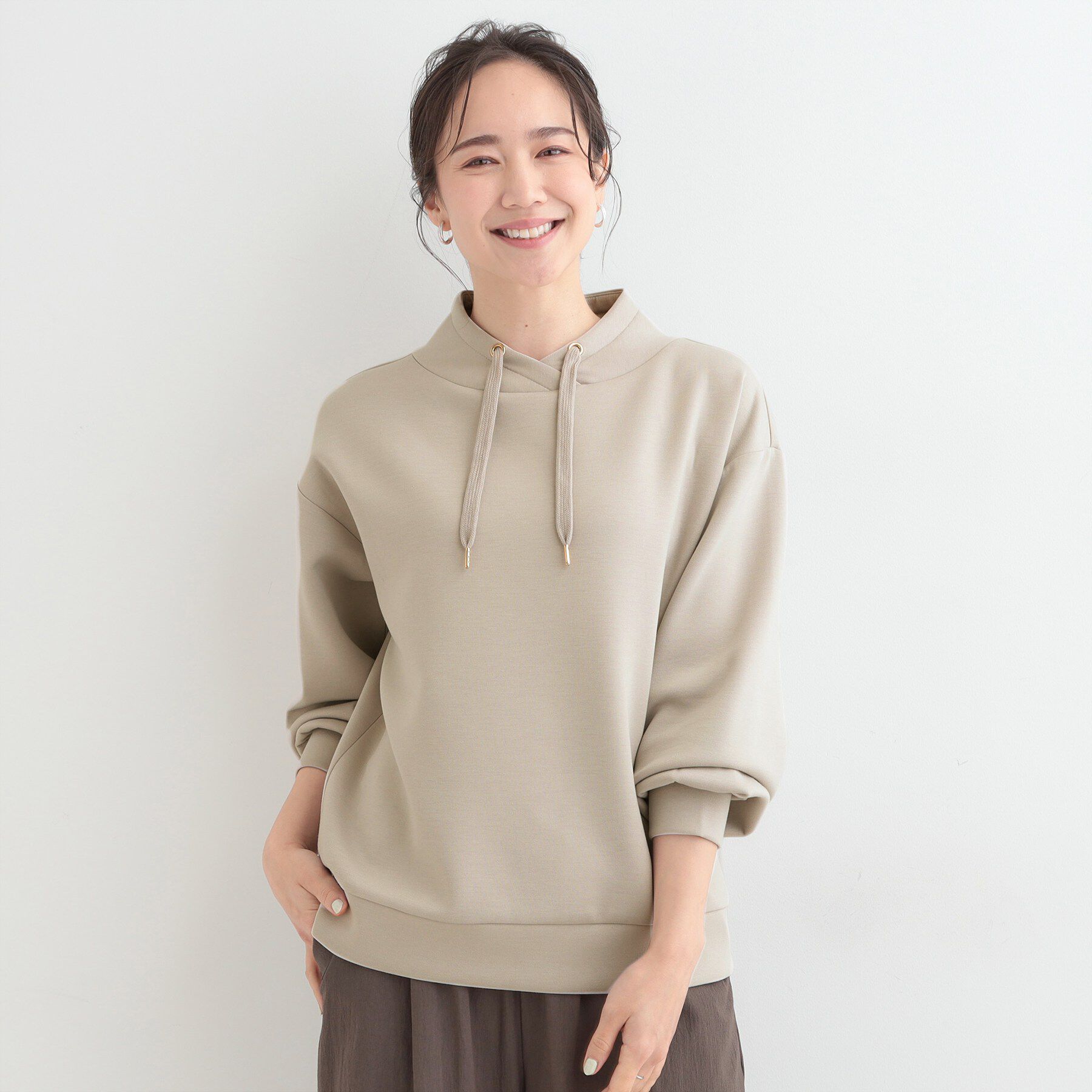 SHOO･LA･RUE「もちさらなめらかタッチ 大人が楽を叶える、パーカ風トップス」|Tシャツ・カットソー|