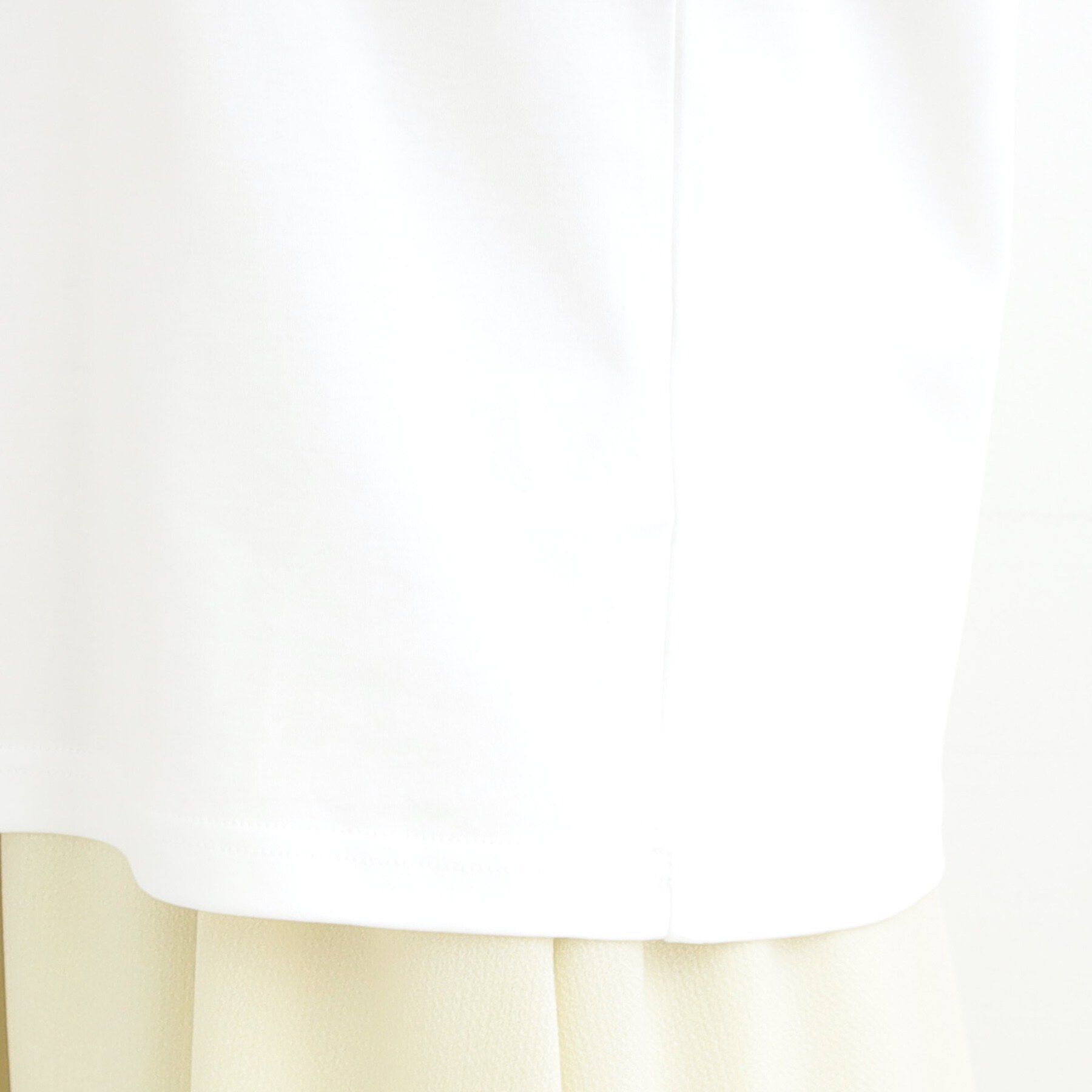 SHOO･LA･RUE「【接触冷感/UV/抗菌防臭】小さめロゴの大人スムースロンT」|Tシャツ・カットソー|