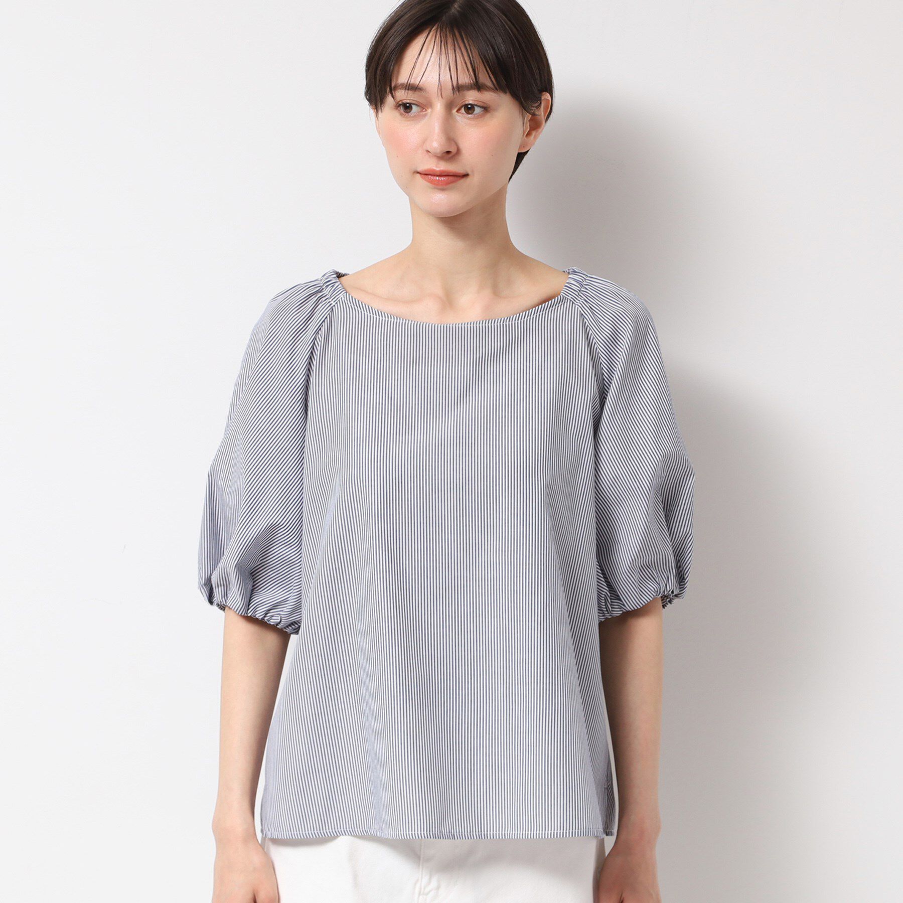 Dessin「【洗える】バッグギャザー入り五分袖ボリュームブラウス」|シャツ・ブラウス|