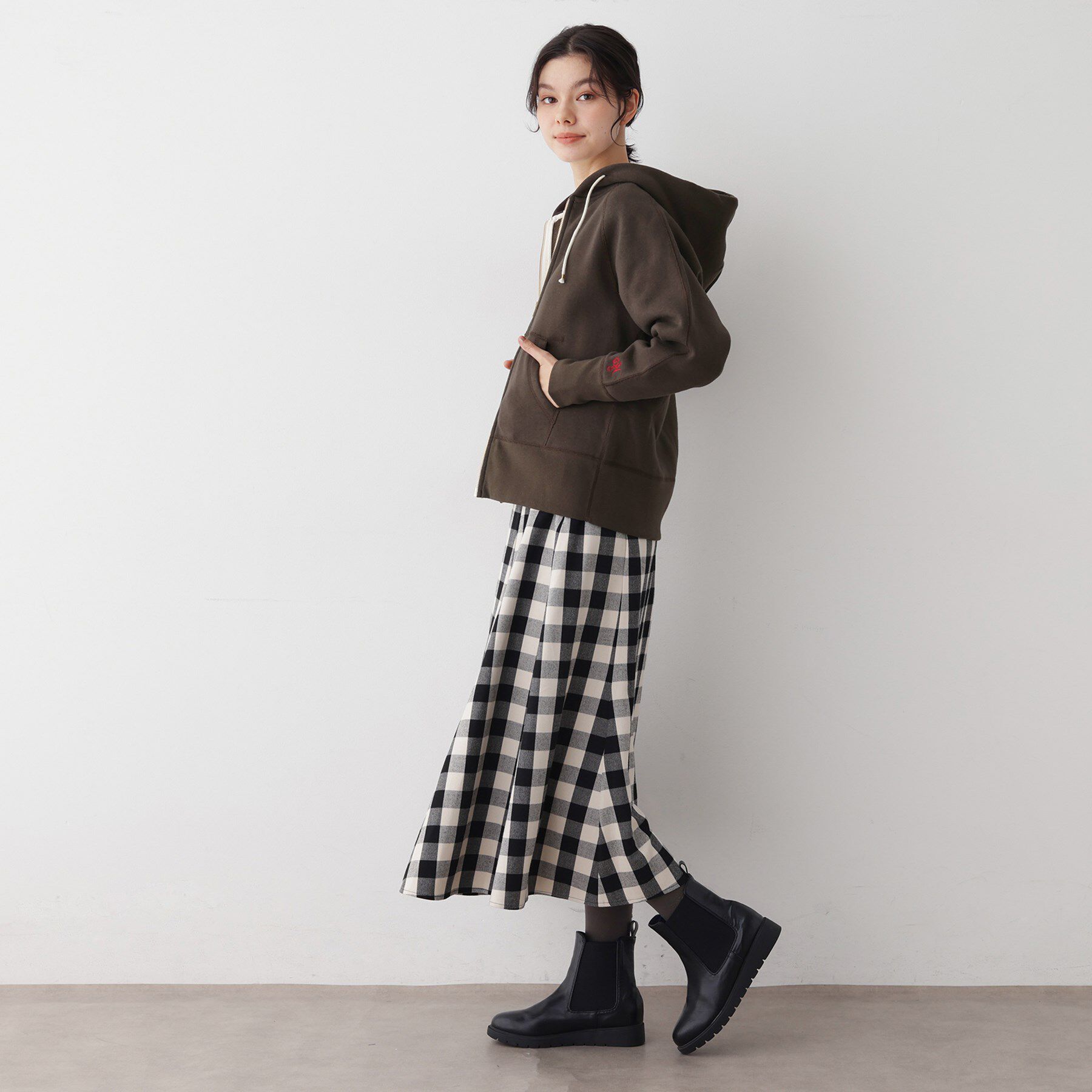 Dessin「【ユニセックス/洗える】吊り裏毛フーデッドスウェット」|パーカー|