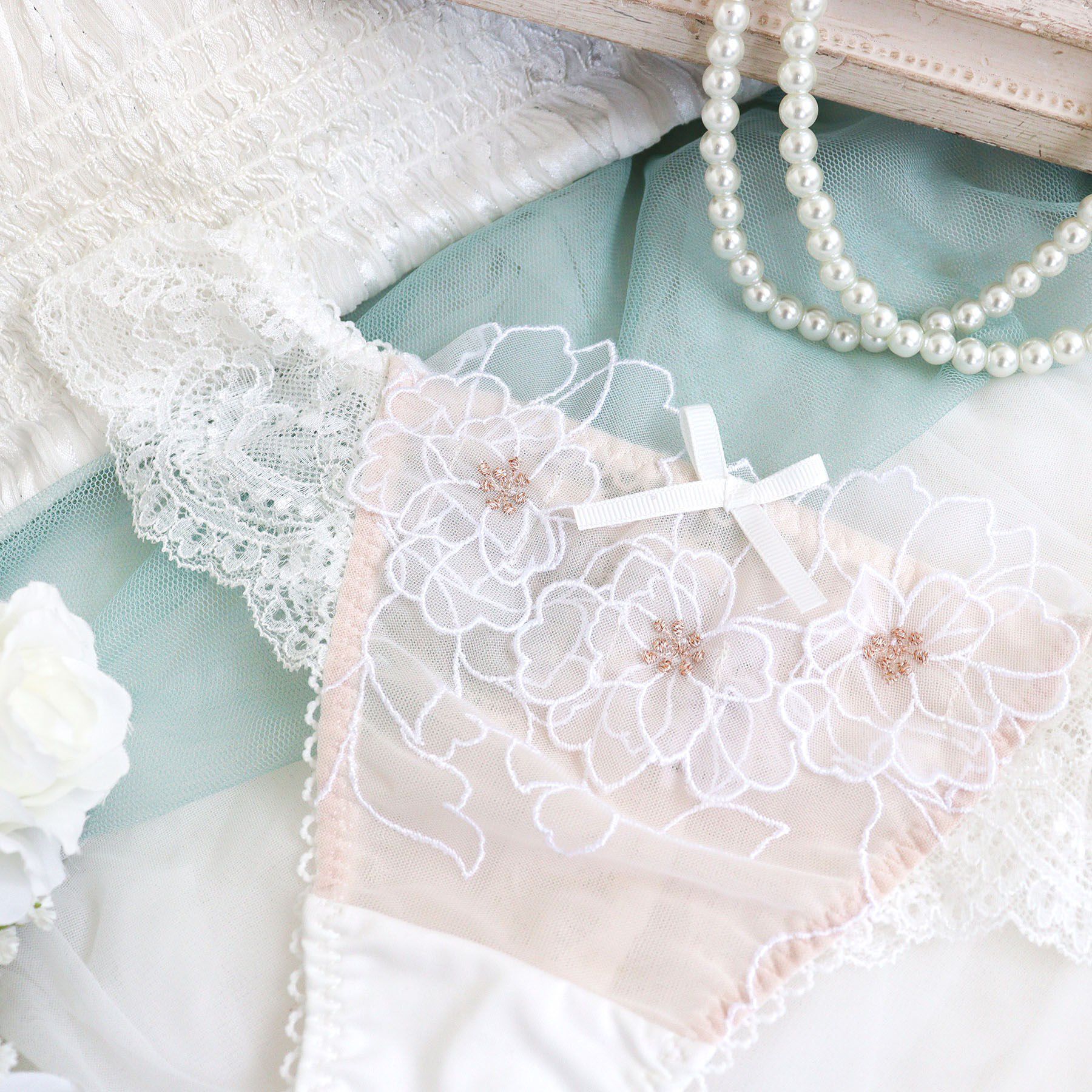 Risa Magli「スティーナ Tバック」|インナー|