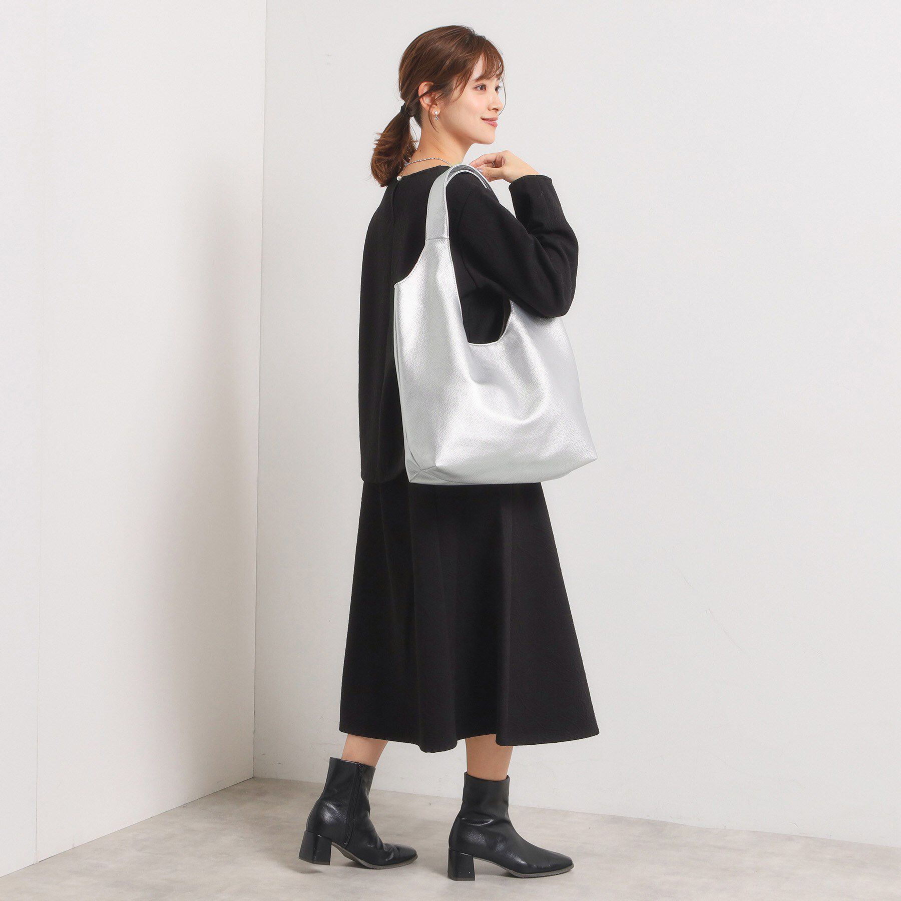 ITS&rsquo;DEMO「【A4対応】ソフトラウンド肩かるトート」|トートバッグ|