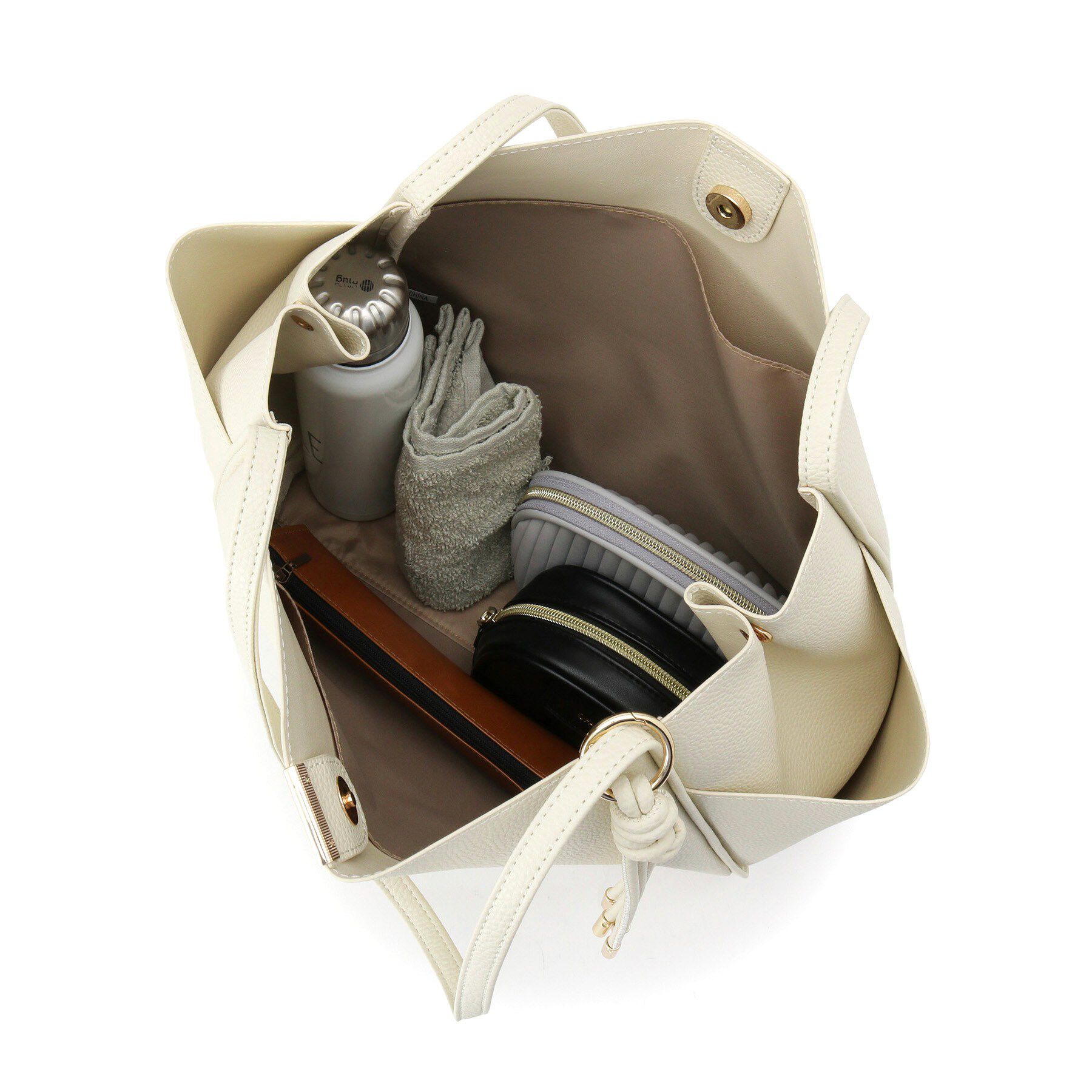 ITS&rsquo;DEMO「タッセル付変形A4トート」|トートバッグ|