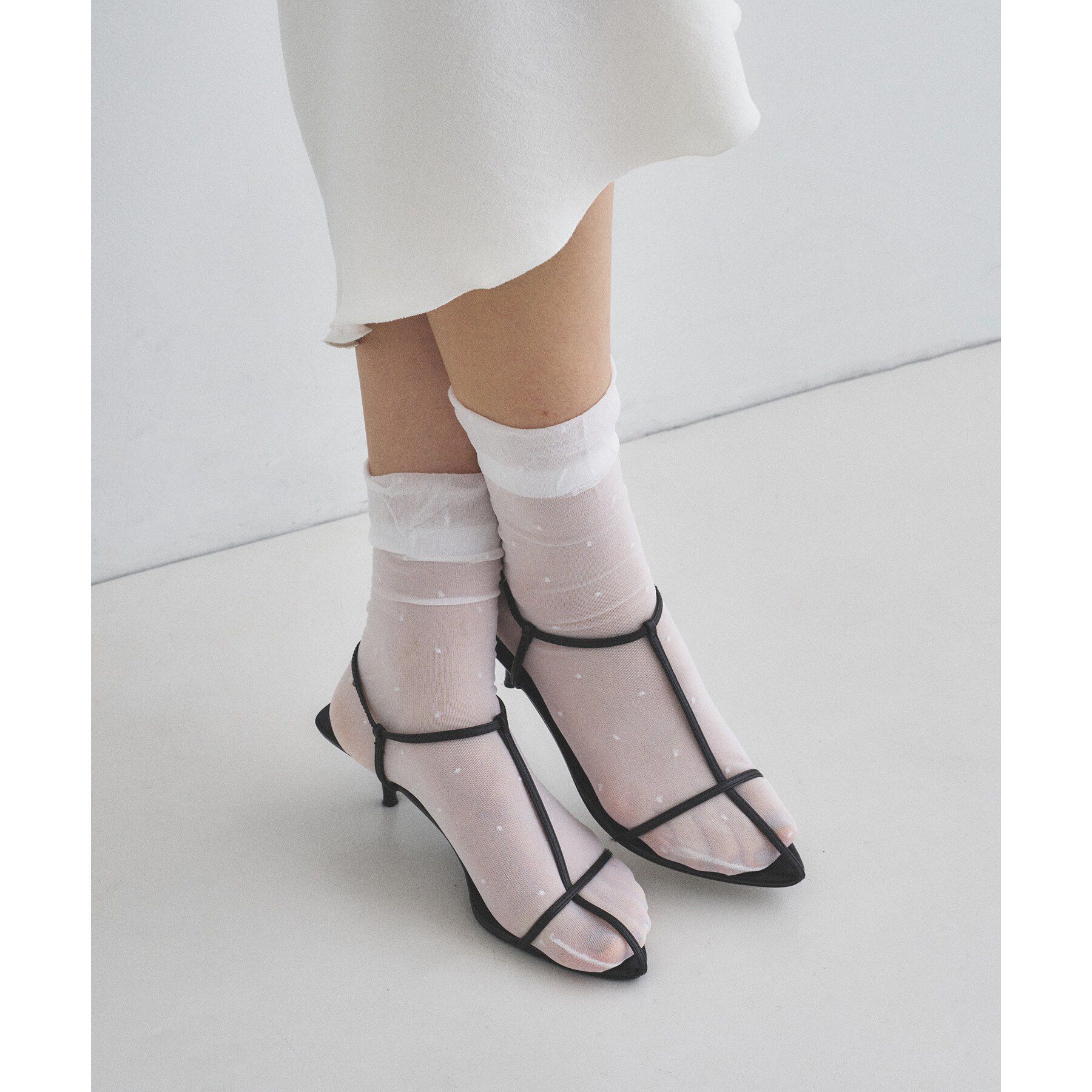 CODE A「piedi nudi｜SHEER DOT SOX」|ソックス|ホワイト(001)