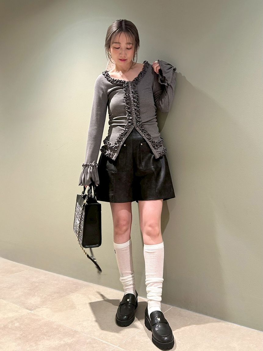 FURFUR「レザーライクショートパンツ」|デニム|