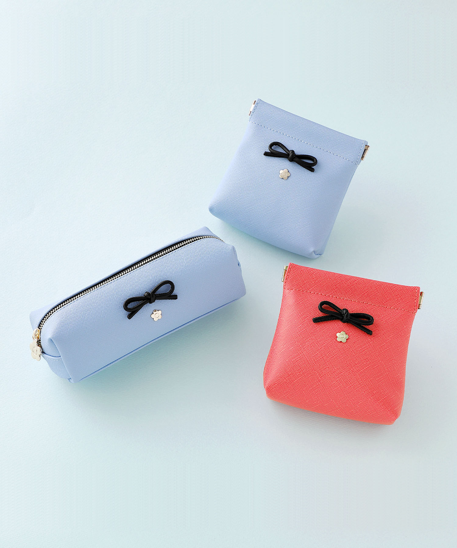 MARY QUANT「サフィアーノリボン バネクチポーチ」|ポーチ|