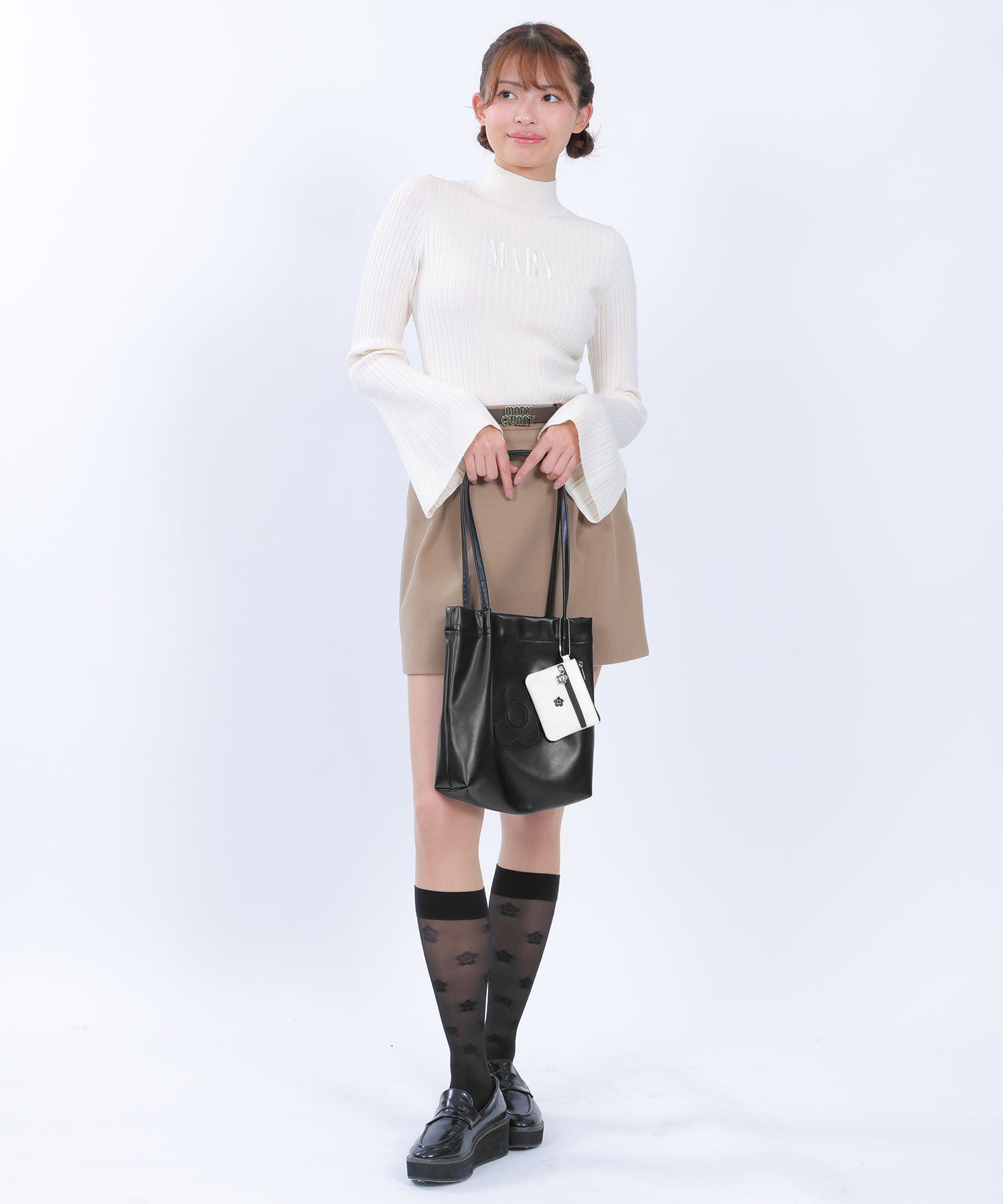 MARY QUANT「デイジーメタル 2ファスナーポーチミニミニ」|ポーチ|