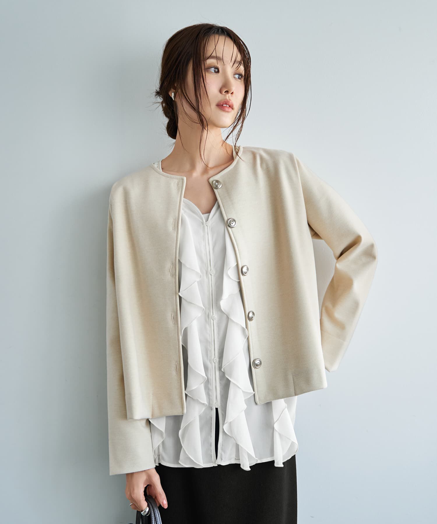 STYLE DELI「メタルボタンの柔らかノーカラージャケット」|ノーカラージャケット|アイボリー