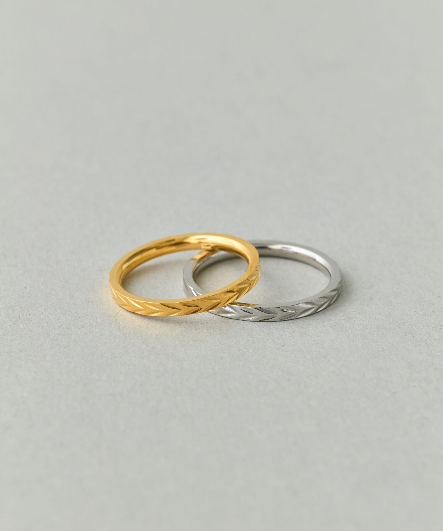 Phoebe「≪雑誌掲載≫【金属アレルギー対応】メタルリーフカットリング　シルバー/サージカルステンレス」|リング|