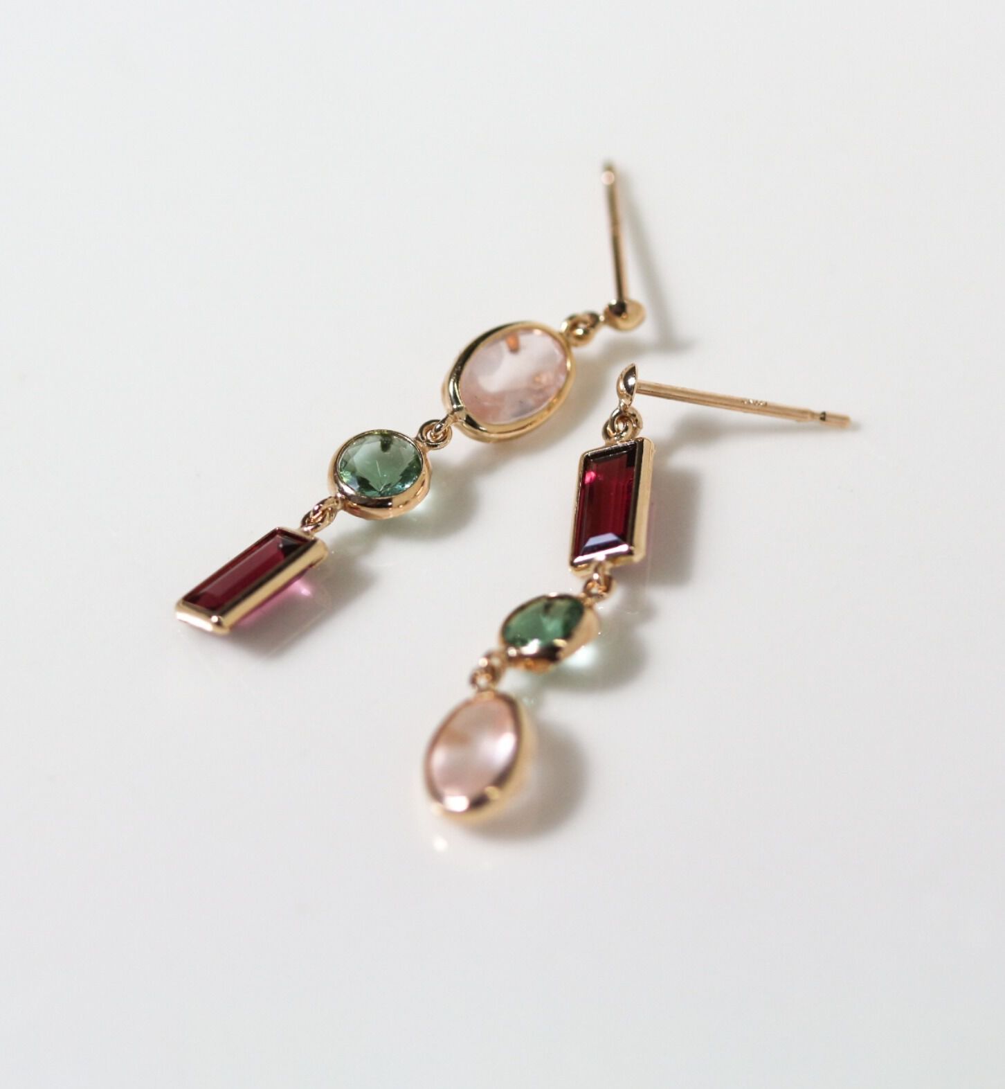  「マルチカラー ストーン ピアス | K10YG」|ピアス|