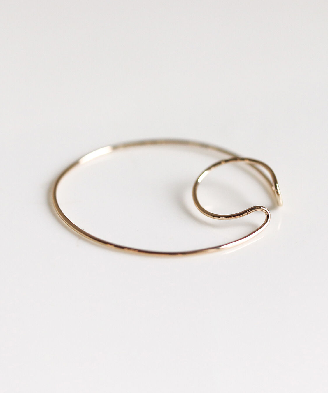  「ゴールド ラウンド イヤーカフ | K10YG 【片耳用】」|イヤーカフ|