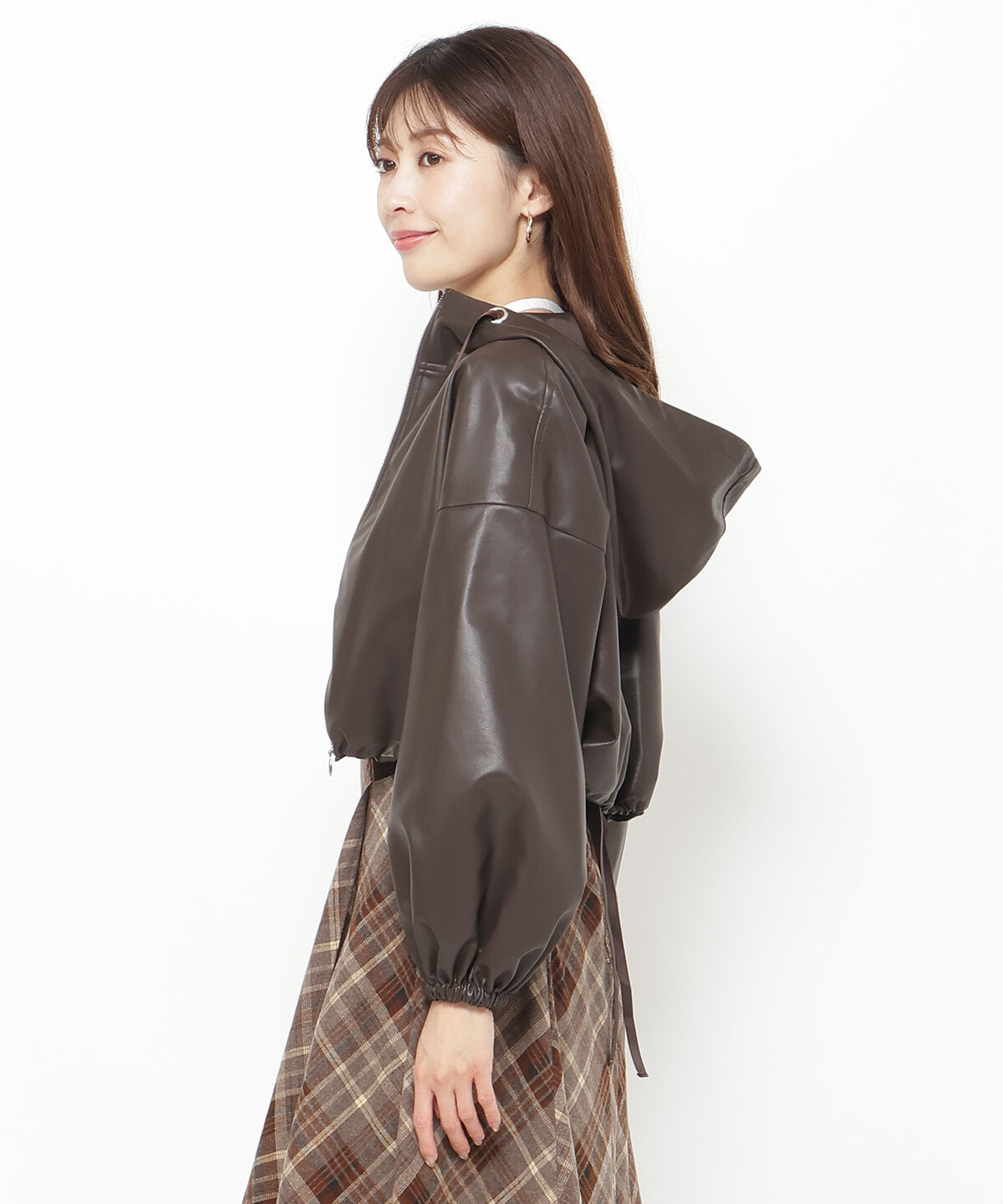 アンドクチュール「フェイクレザークロップドマンパ」|アウトドア|