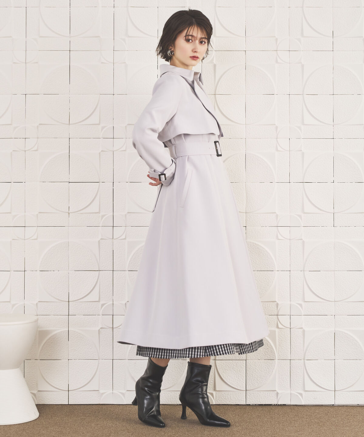 アンドクチュール「ミニマルムードトレンチコート」|トレンチコート|